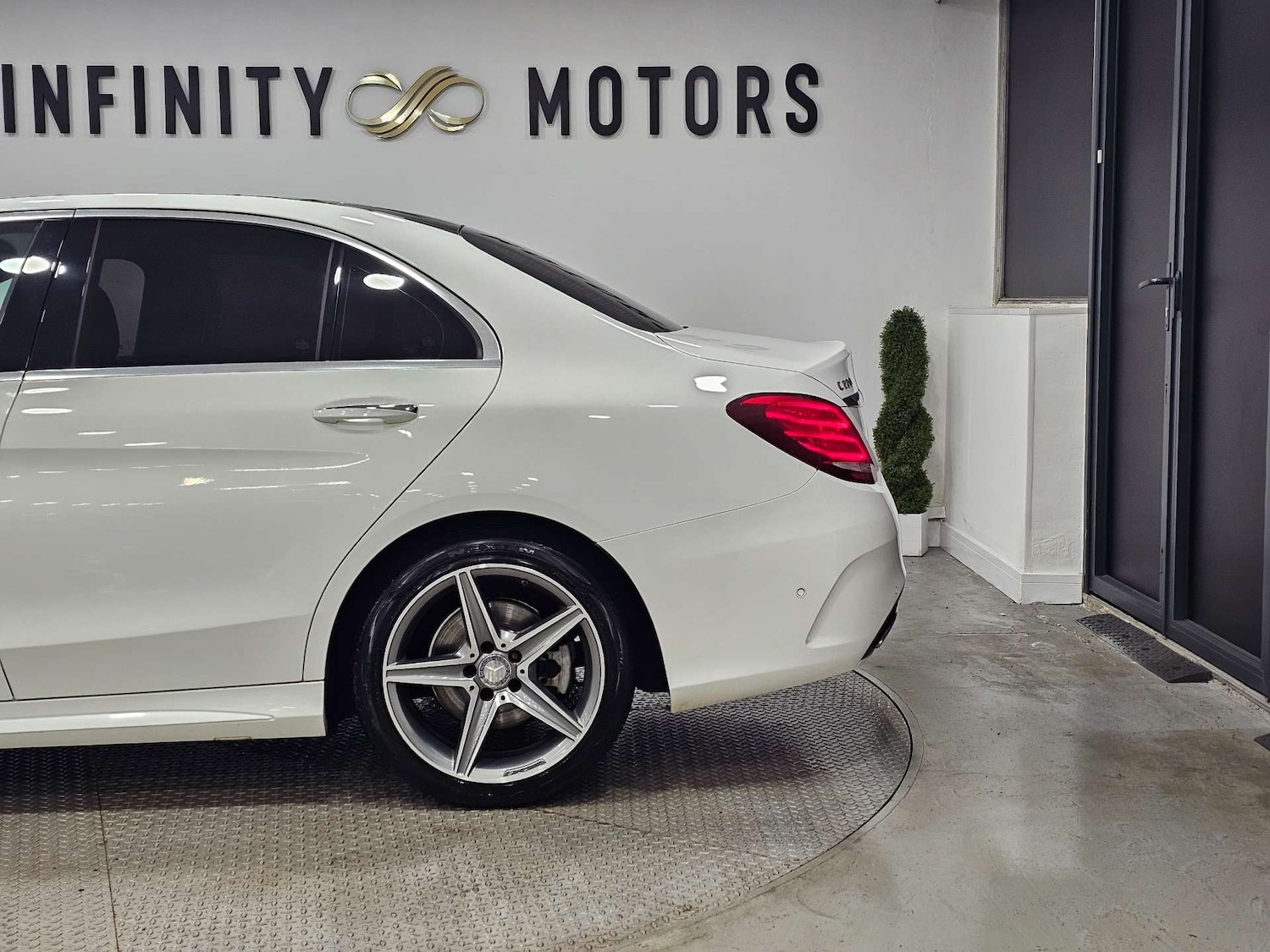 Used Mercedes-Benz C Class 2015 for sale - 76972392: Photo 19