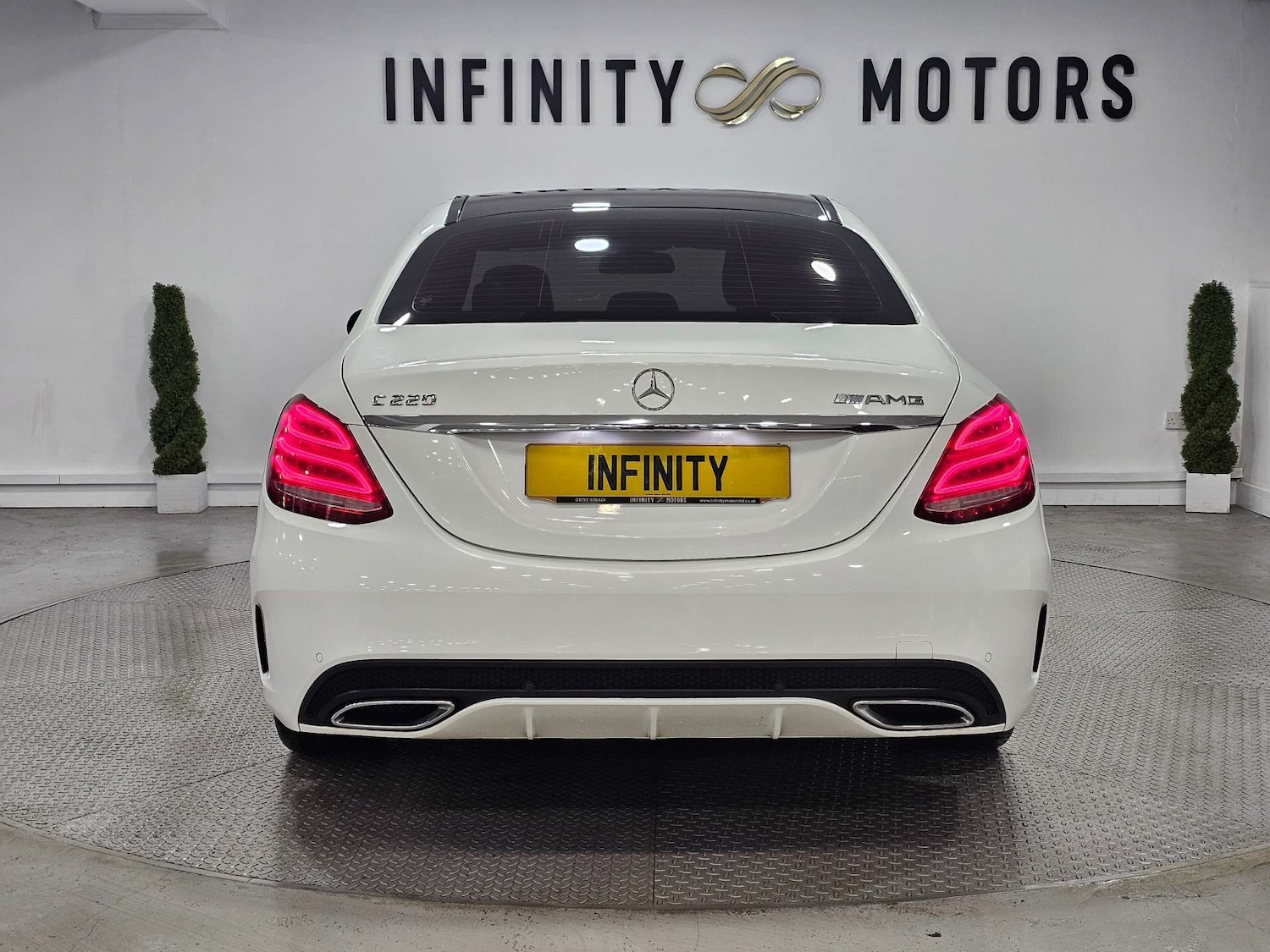 Used Mercedes-Benz C Class 2015 for sale - 76972392: Photo 25