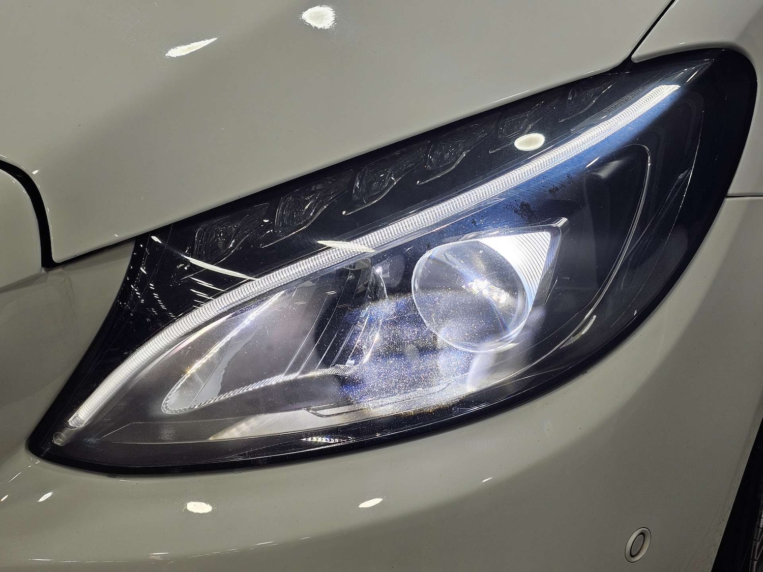 Used Mercedes-Benz C Class 2015 for sale - 76972392: Photo 32