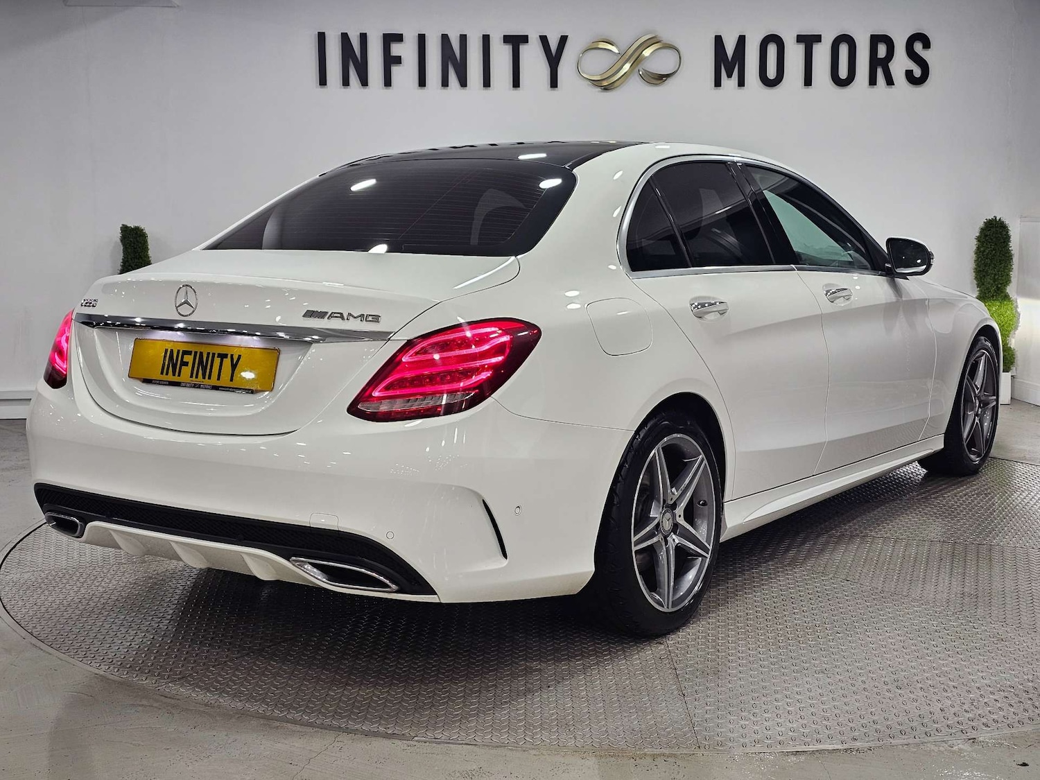 Used Mercedes-Benz C Class 2015 for sale - 76972392: Photo 45
