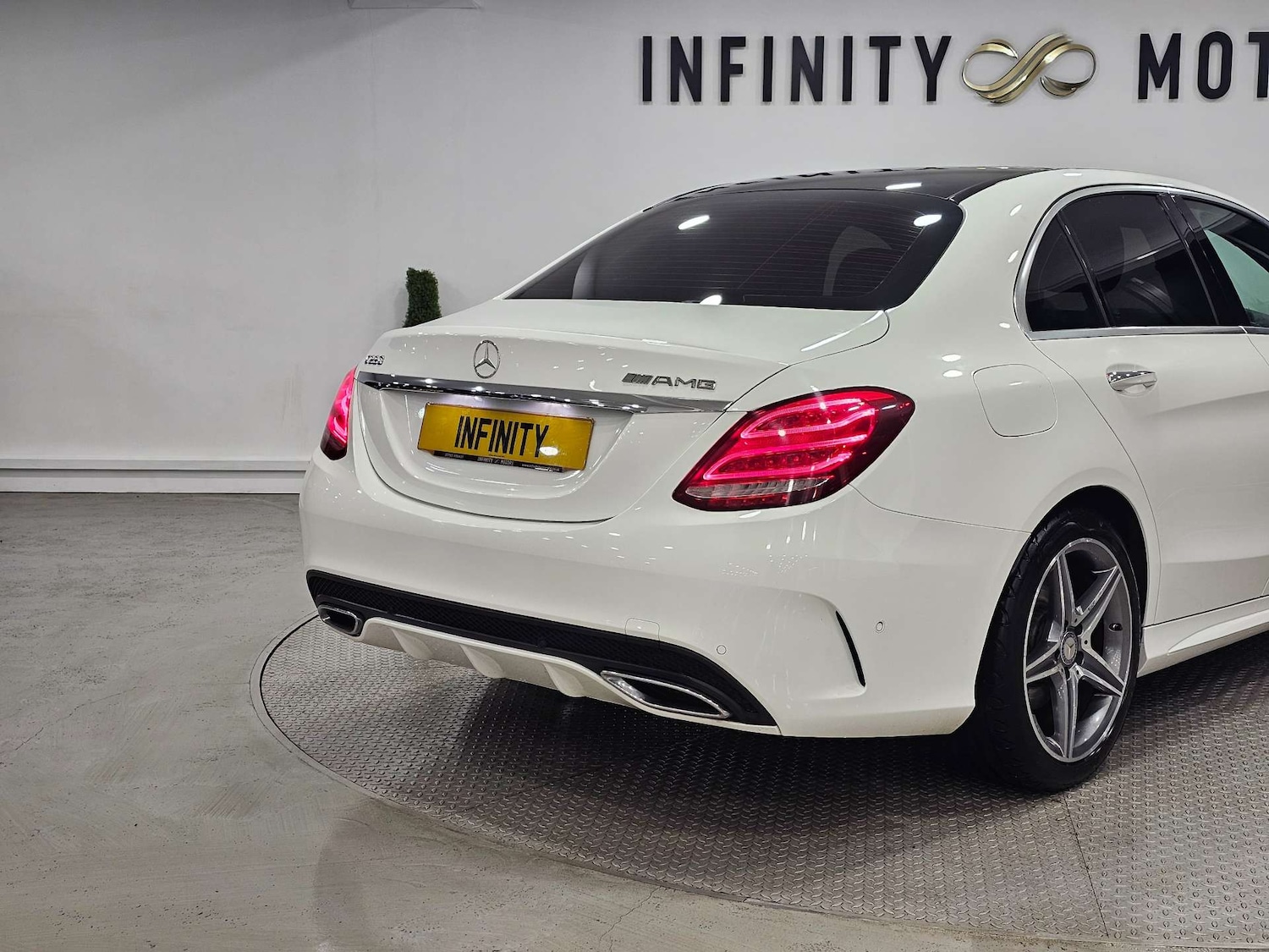 Used Mercedes-Benz C Class 2015 for sale - 76972392: Photo 51