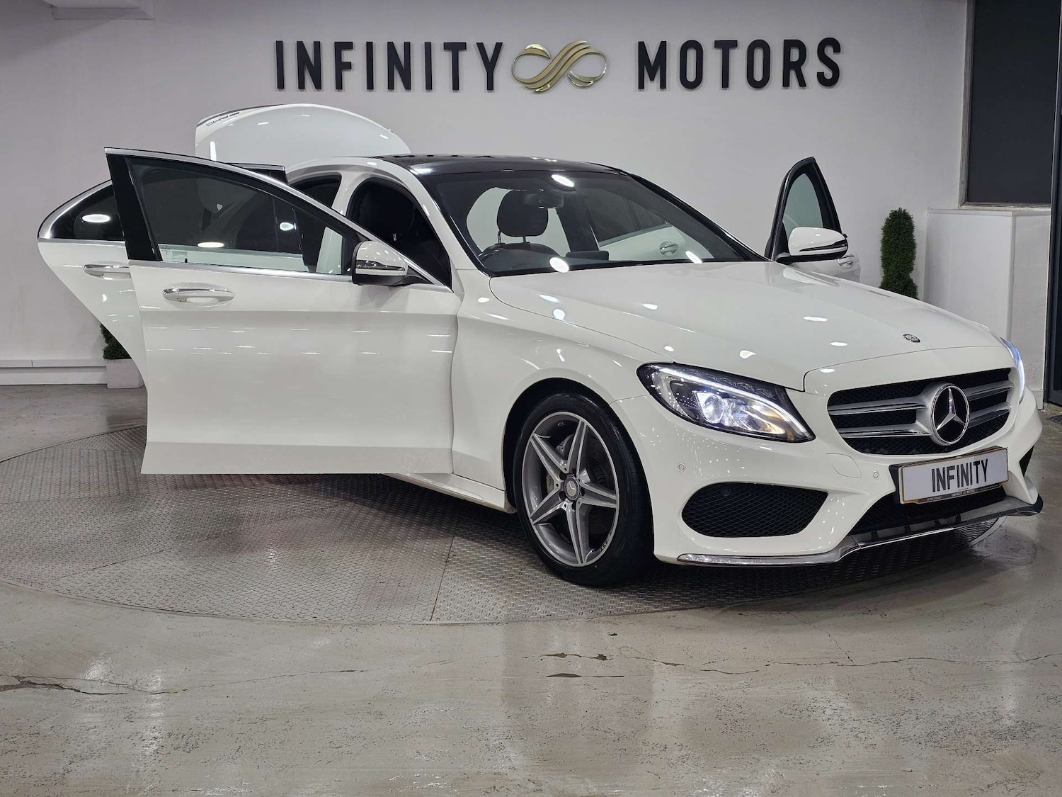 Used Mercedes-Benz C Class 2015 for sale - 76972392: Photo 60