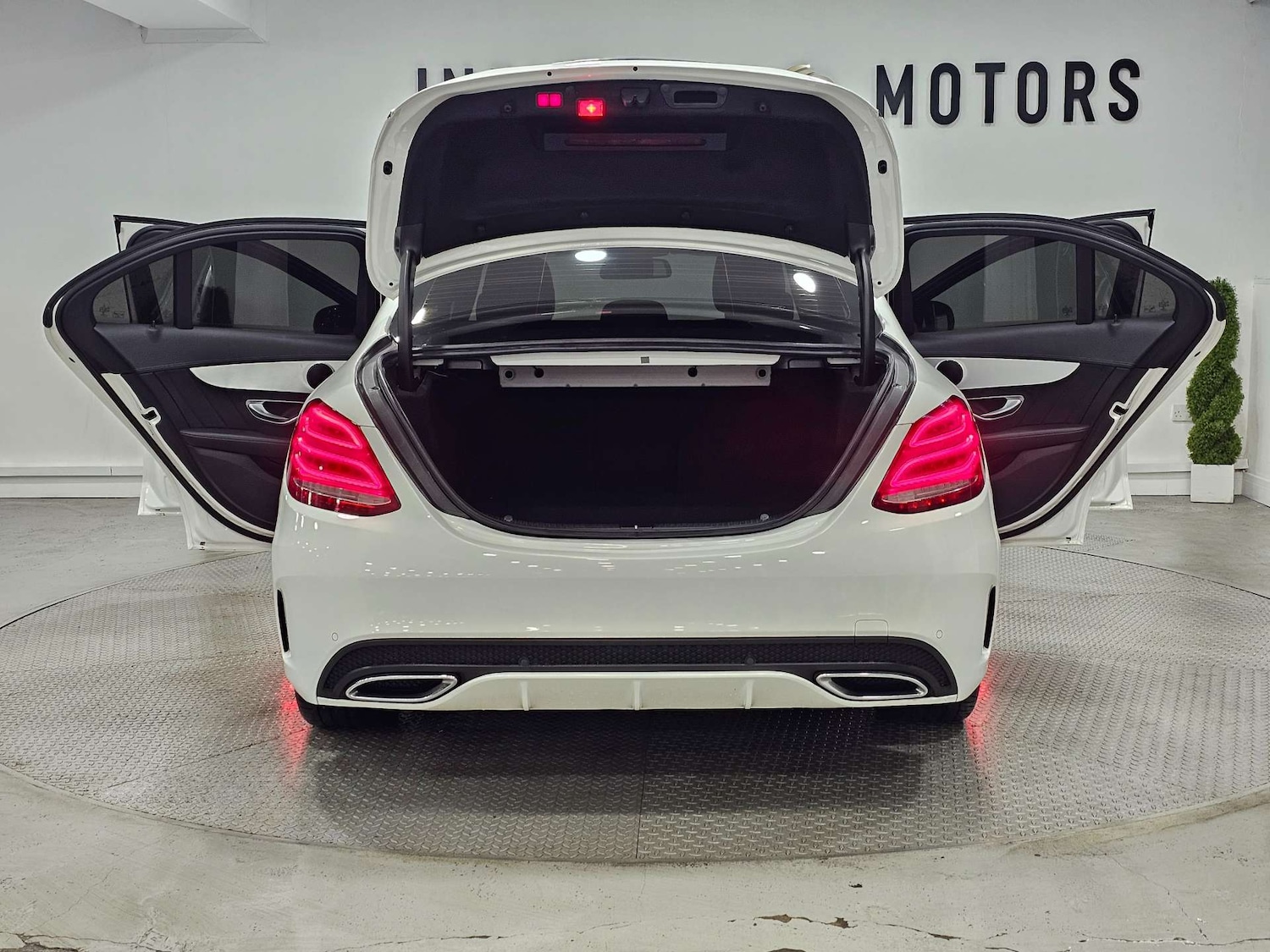 Used Mercedes-Benz C Class 2015 for sale - 76972392: Photo 66