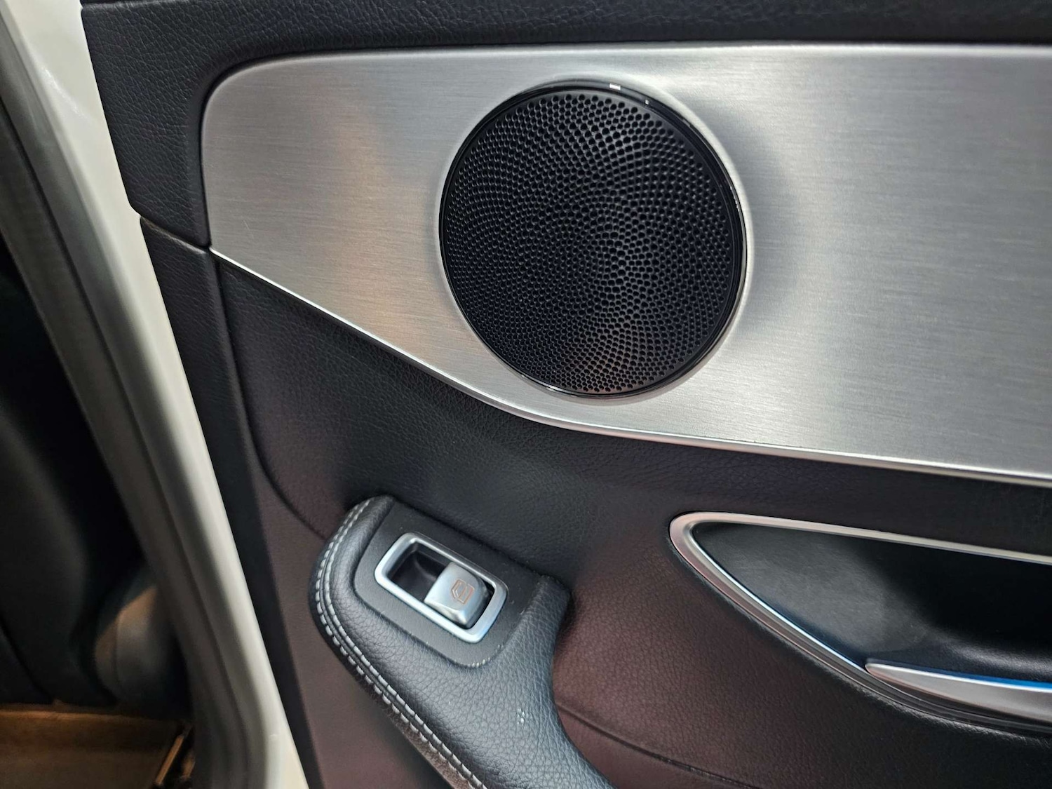 Used Mercedes-Benz C Class 2015 for sale - 76972392: Photo 70