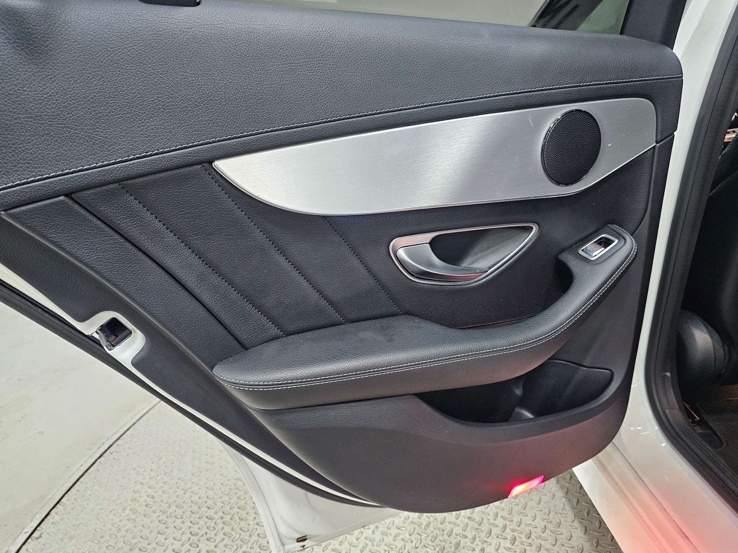 Used Mercedes-Benz C Class 2015 for sale - 76972392: Photo 81