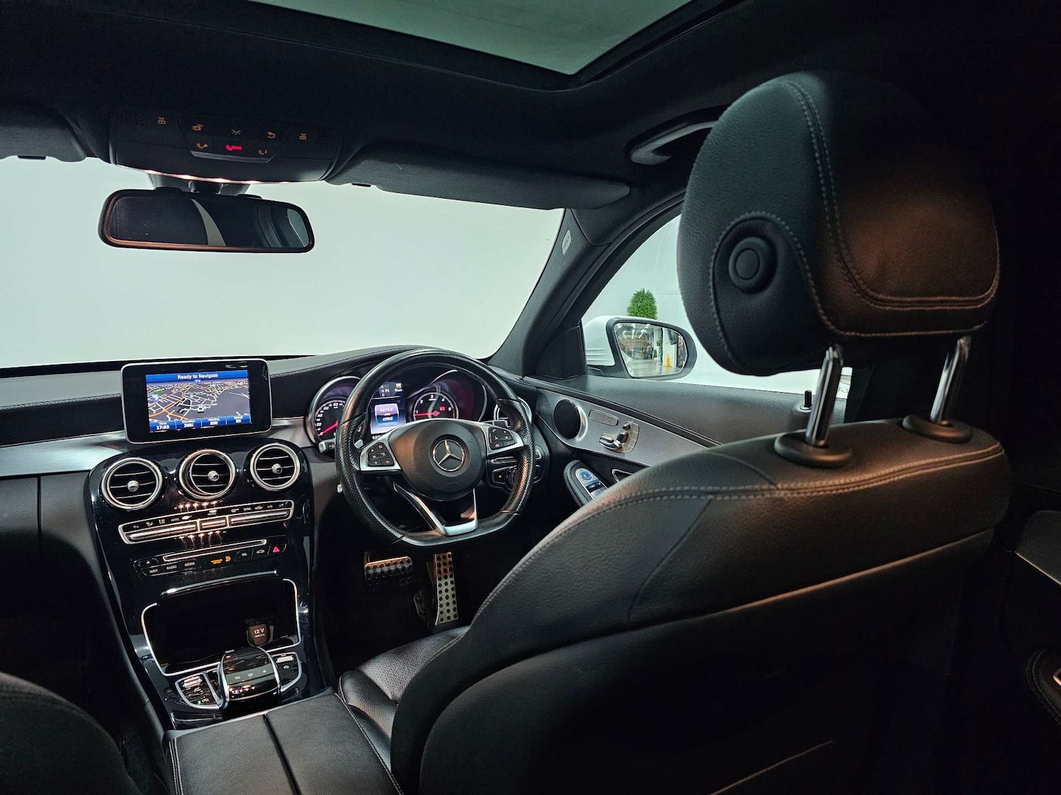 Used Mercedes-Benz C Class 2015 for sale - 76972392: Photo 92