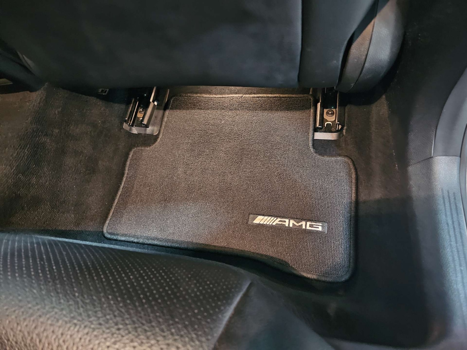 Used Mercedes-Benz C Class 2015 for sale - 76972392: Photo 95