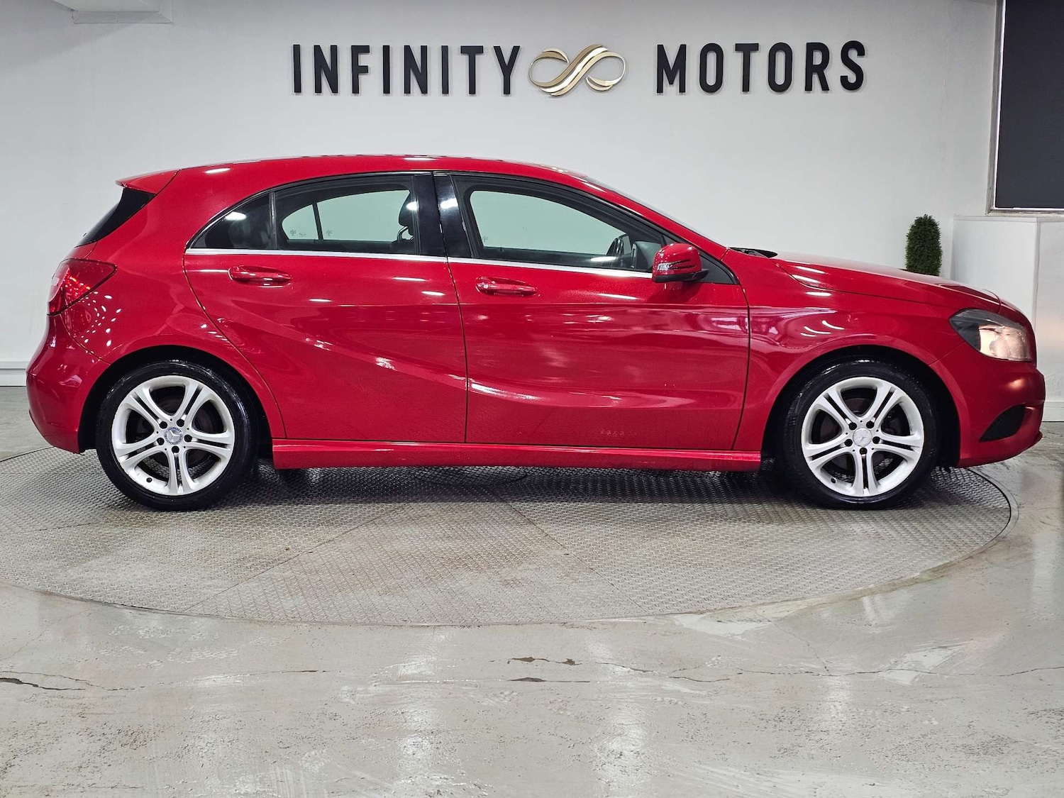 Used Mercedes-Benz A-Class 2015 for sale - 76972442: Photo 33