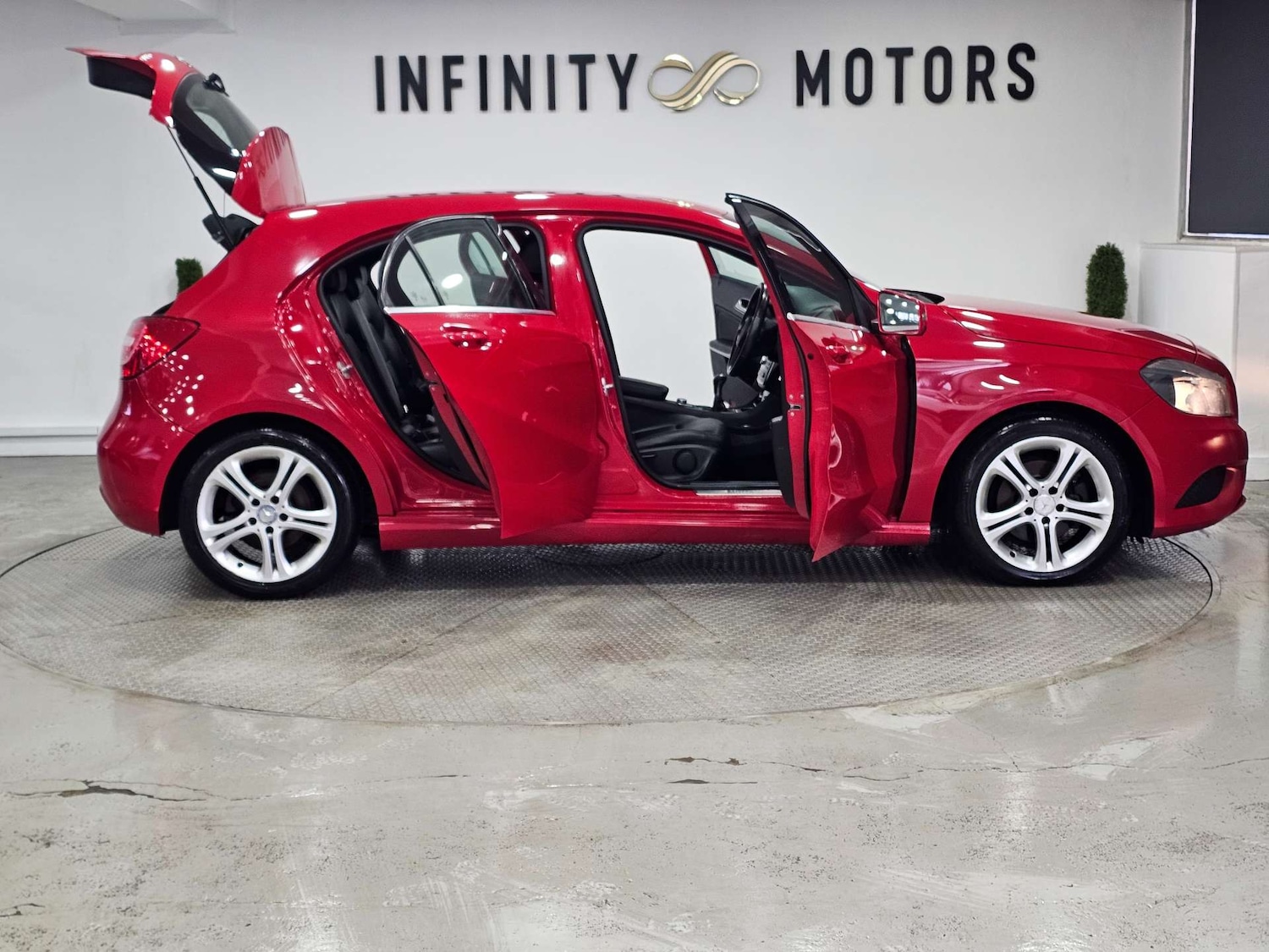 Used Mercedes-Benz A-Class 2015 for sale - 76972442: Photo 40