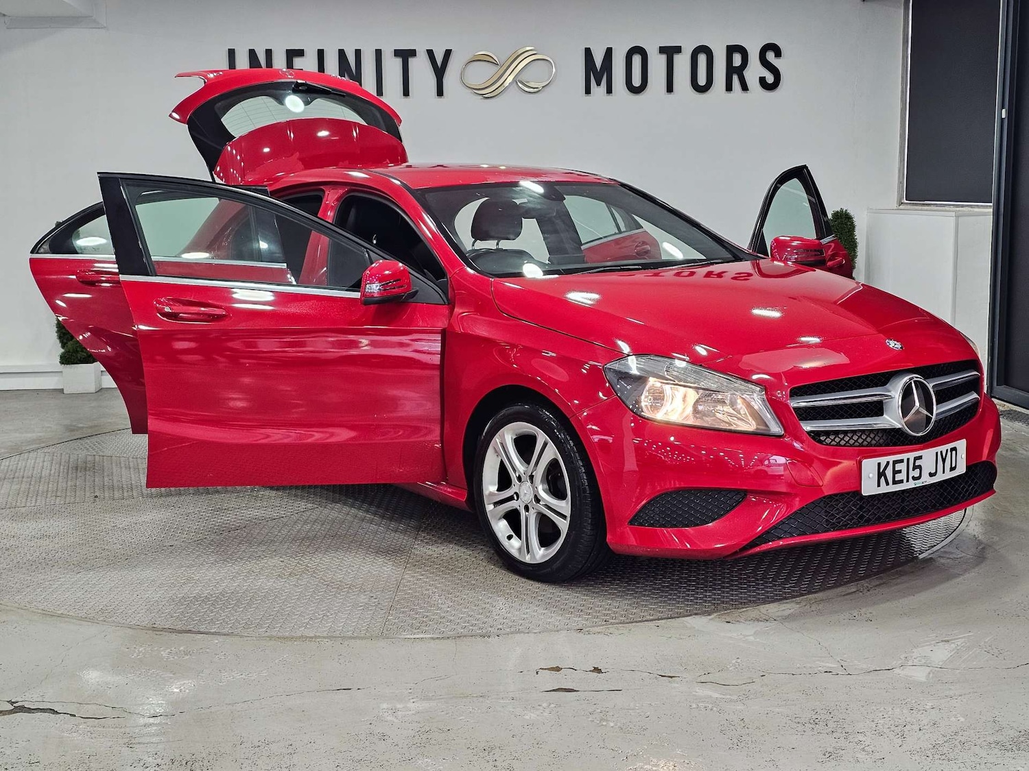 Used Mercedes-Benz A-Class 2015 for sale - 76972442: Photo 41