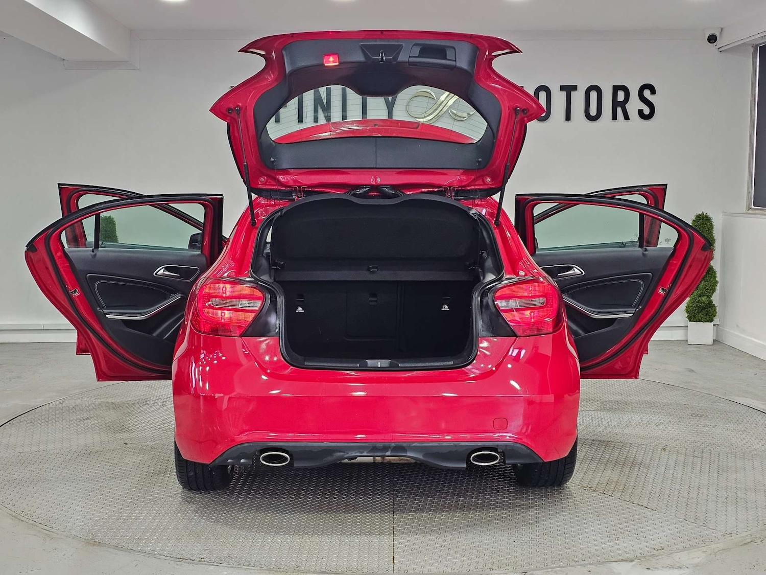 Used Mercedes-Benz A-Class 2015 for sale - 76972442: Photo 46