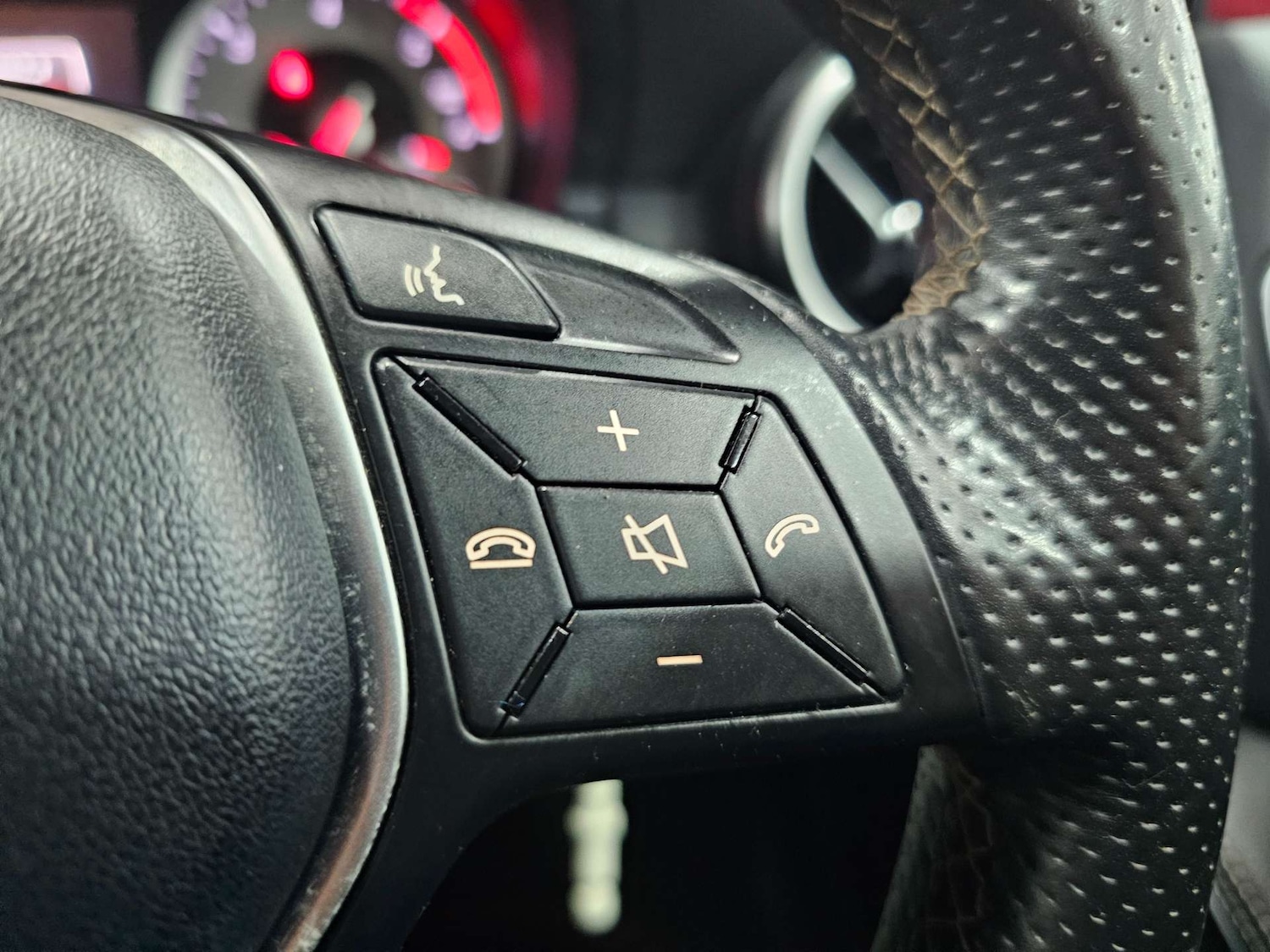 Used Mercedes-Benz A-Class 2015 for sale - 76972442: Photo 59