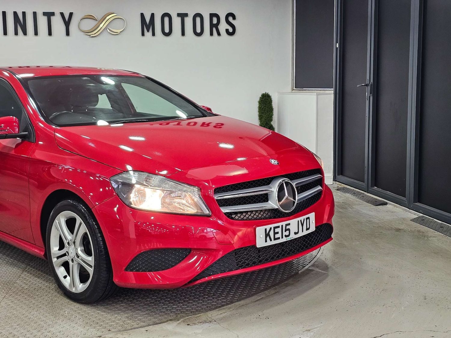 Used Mercedes-Benz A-Class 2015 for sale - 76972442: Photo 6