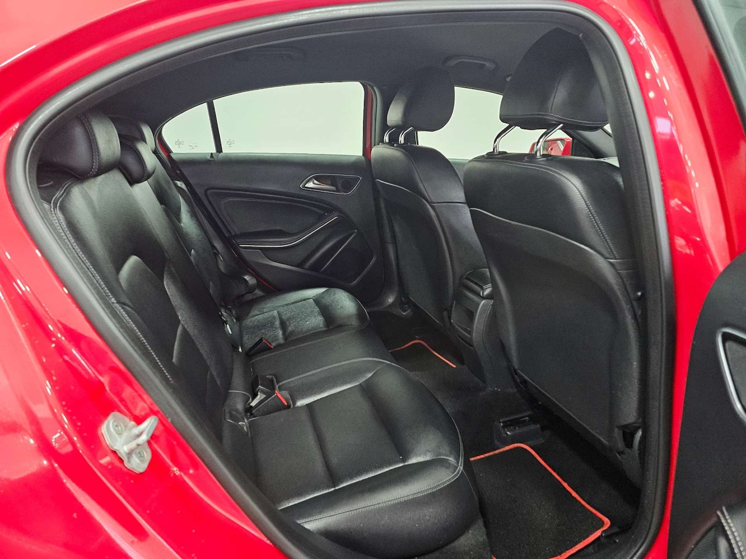 Used Mercedes-Benz A-Class 2015 for sale - 76972442: Photo 77