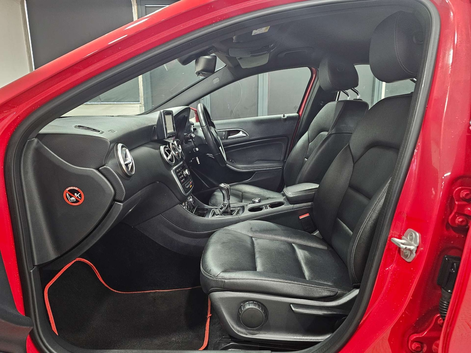 Used Mercedes-Benz A-Class 2015 for sale - 76972442: Photo 88