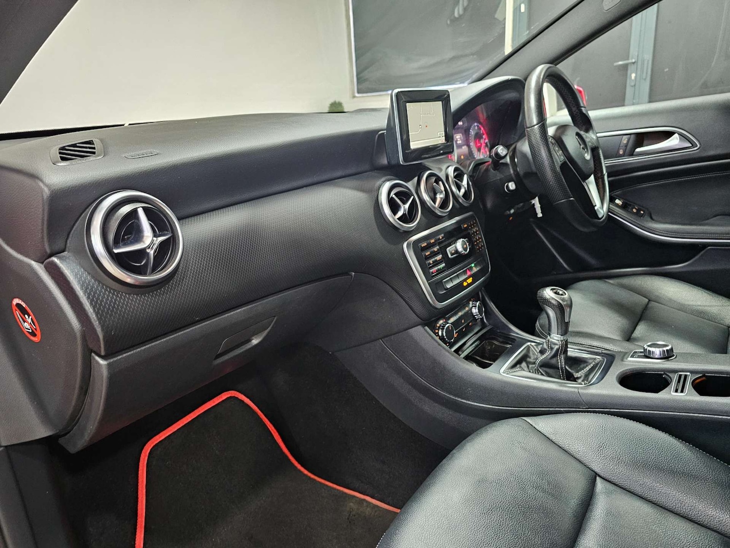 Used Mercedes-Benz A-Class 2015 for sale - 76972442: Photo 89