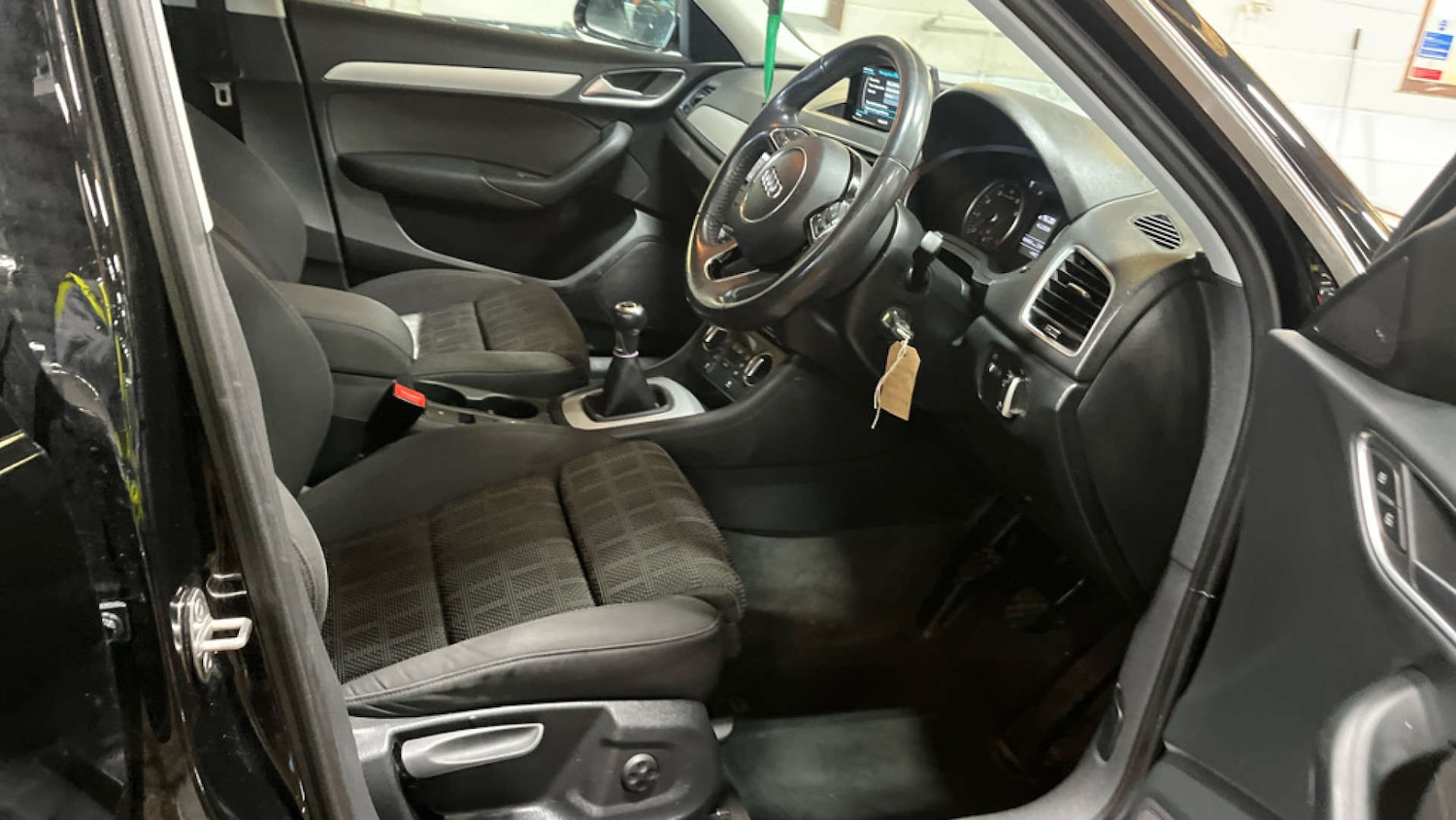 Used Audi Q3 2017 for sale - 77903037: Photo 12