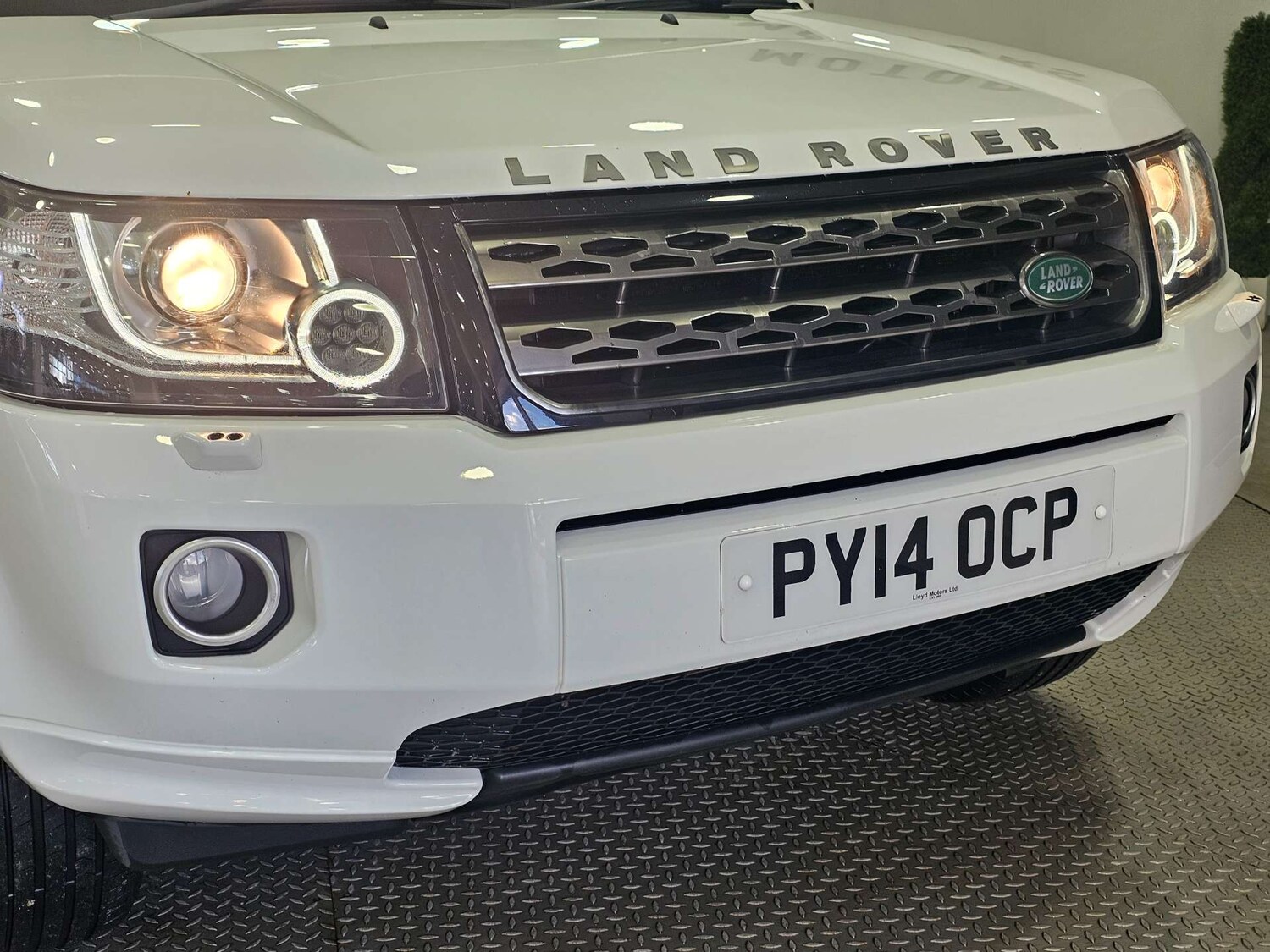 Used Land Rover Freelander 2014 for sale - 77762384: Photo 16