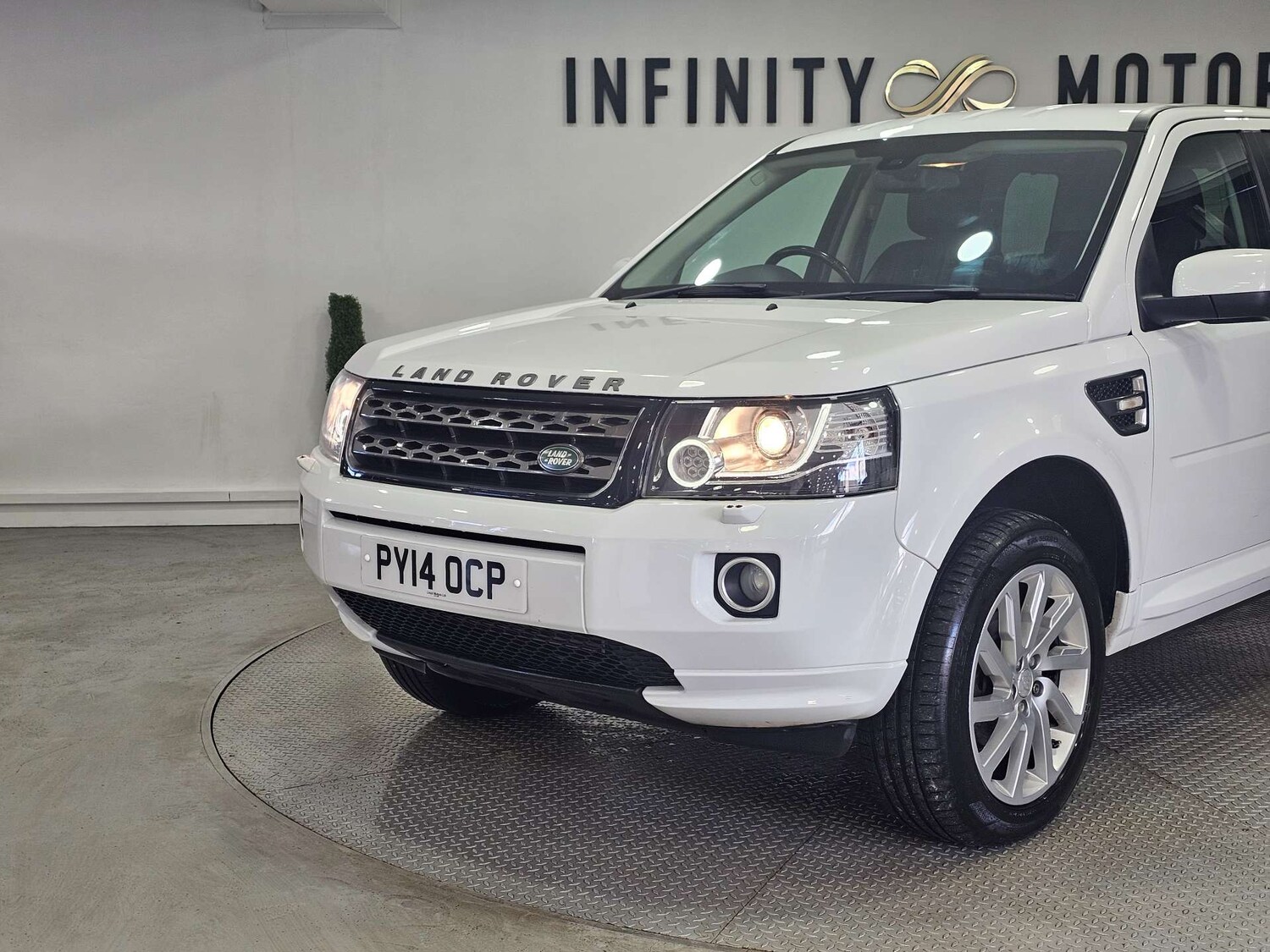 Used Land Rover Freelander 2014 for sale - 77762384: Photo 18