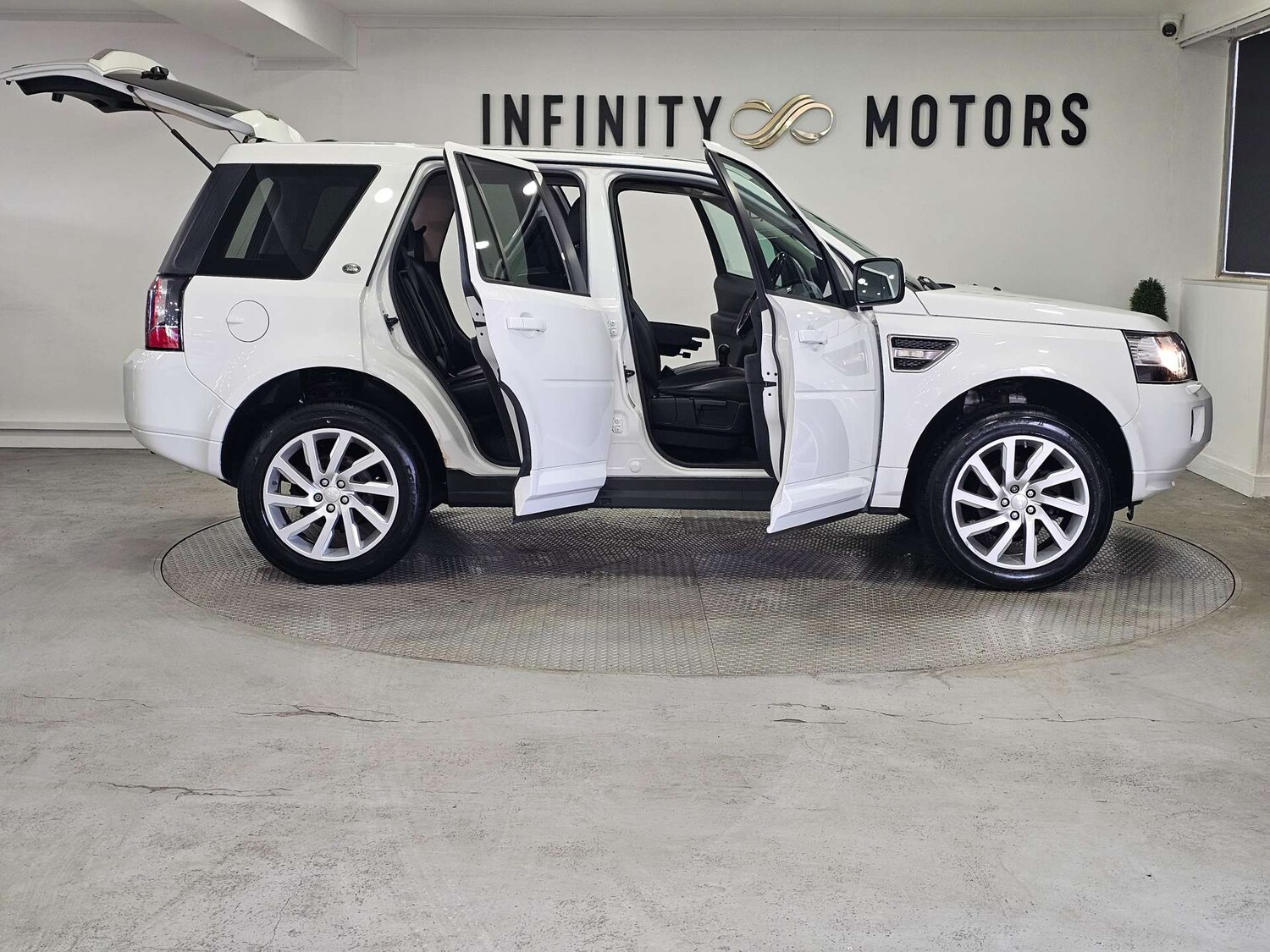 Used Land Rover Freelander 2014 for sale - 77762384: Photo 41