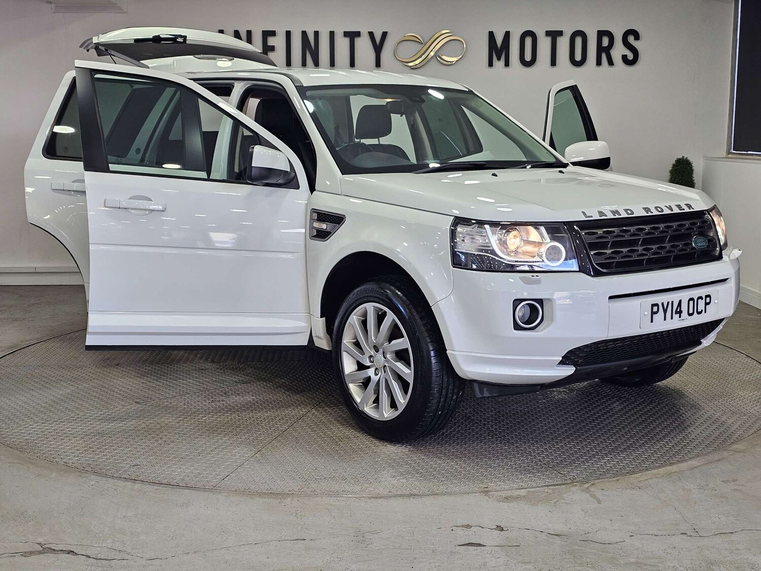 Used Land Rover Freelander 2014 for sale - 77762384: Photo 42