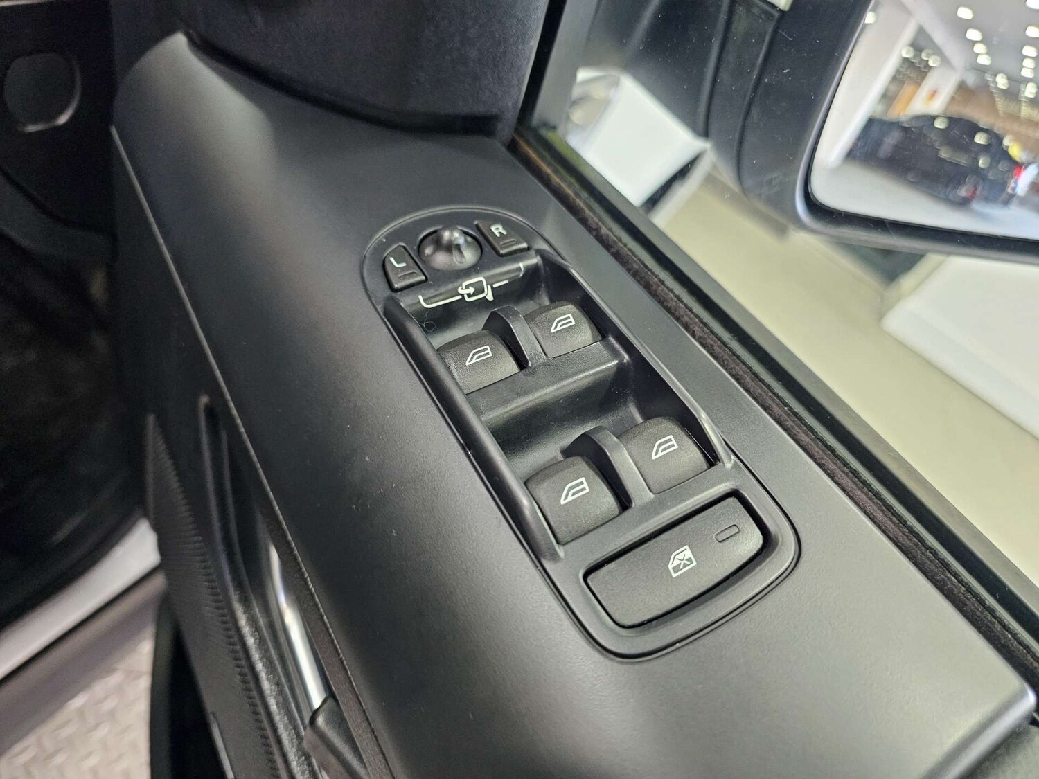 Used Land Rover Freelander 2014 for sale - 77762384: Photo 51