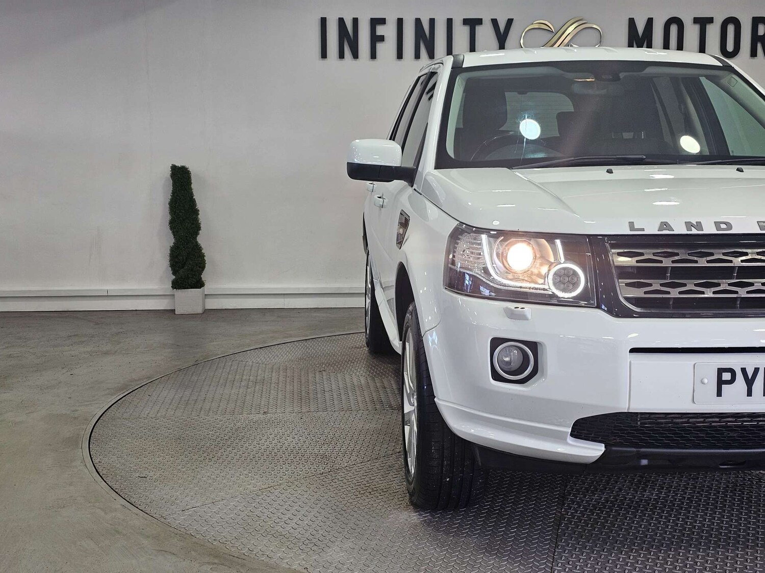 Used Land Rover Freelander 2014 for sale - 77762384: Photo 8