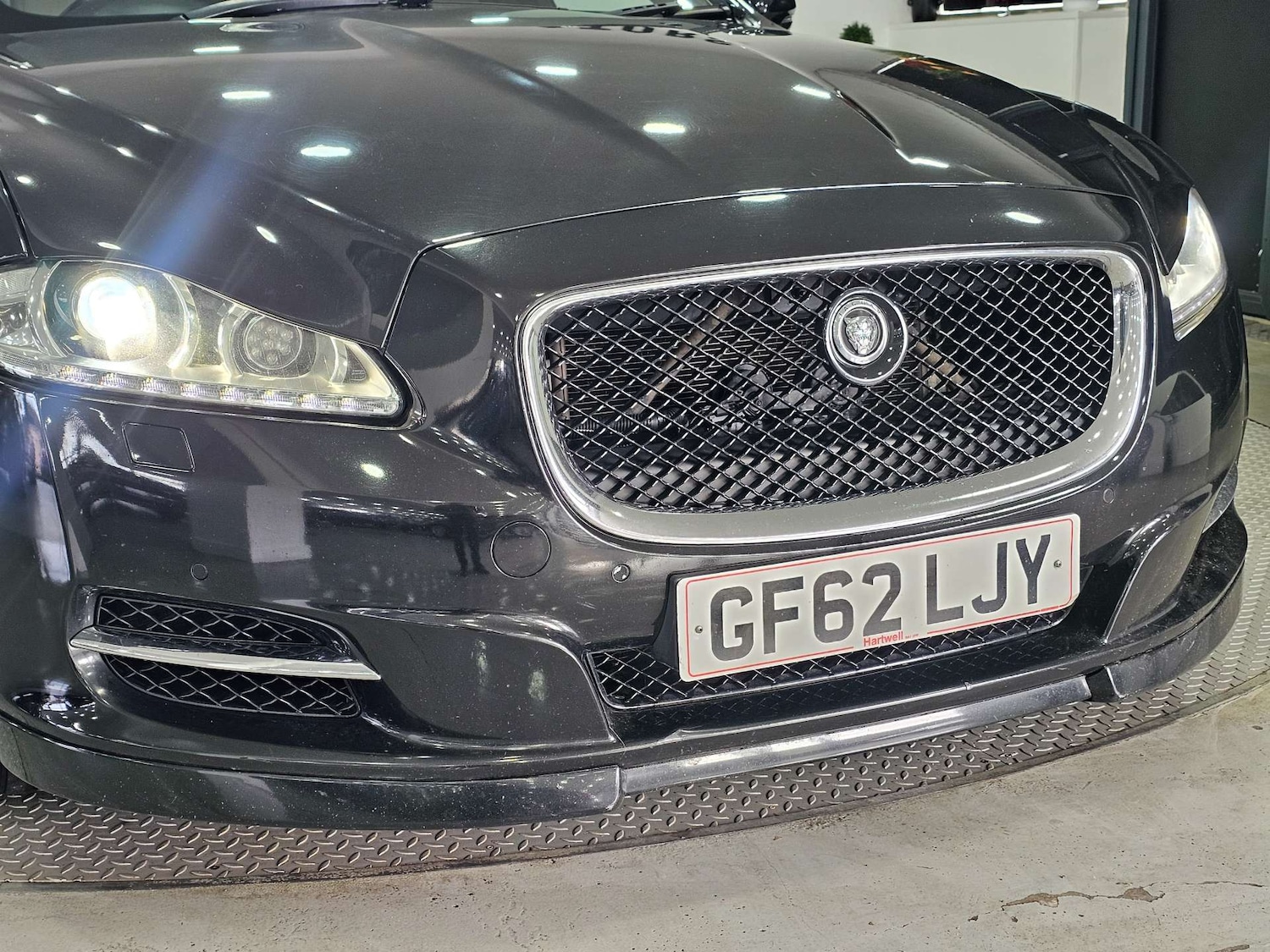 Used Jaguar XJ 2013 for sale - 76972354: Photo 47