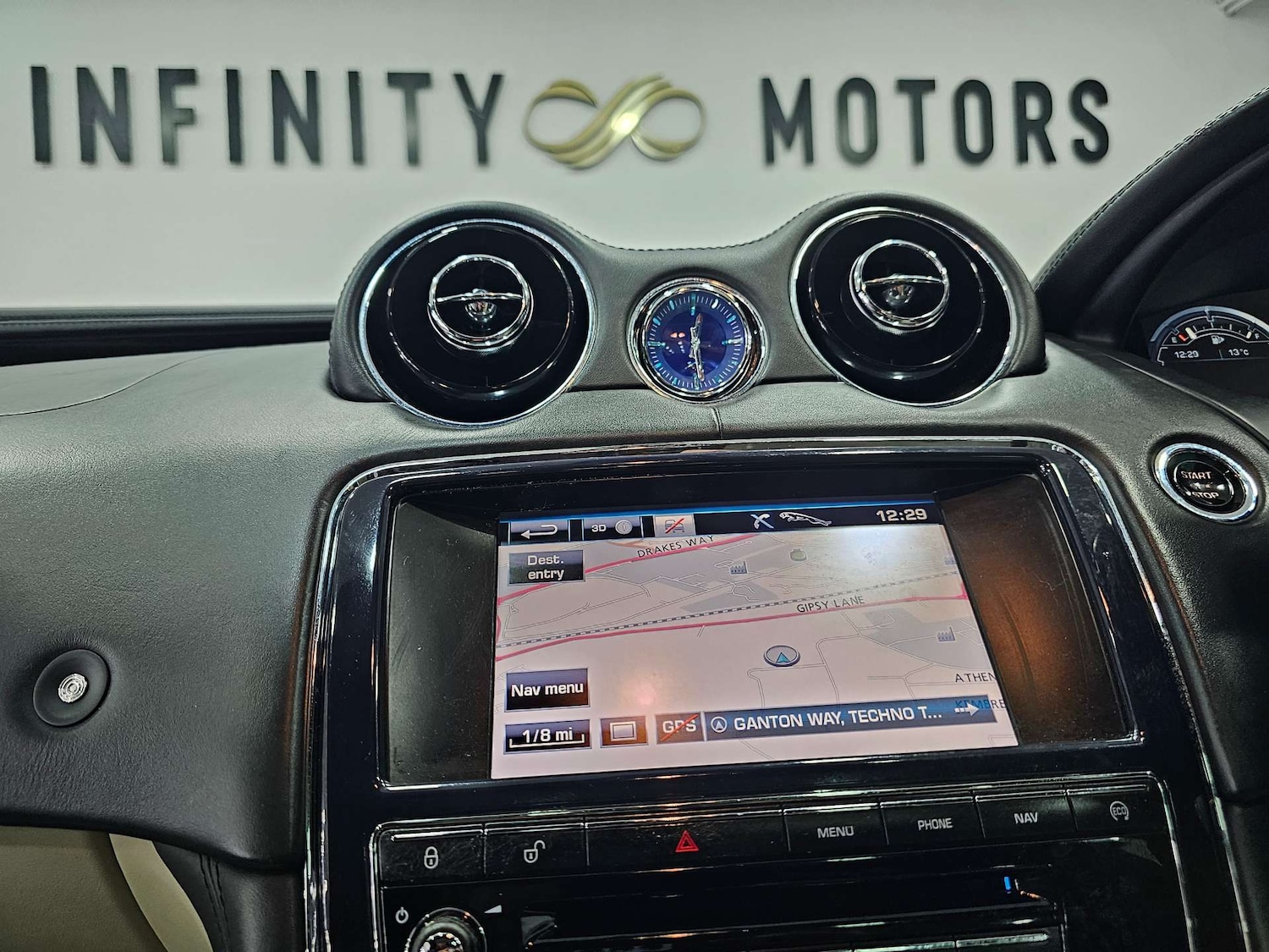 Used Jaguar XJ 2013 for sale - 76972354: Photo 79