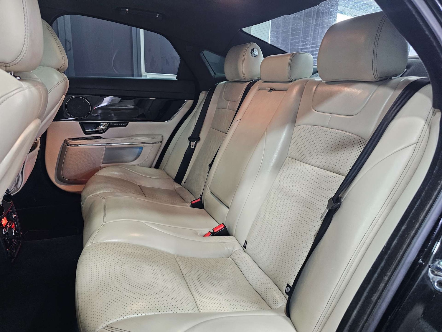 Used Jaguar XJ 2013 for sale - 76972354: Photo 80