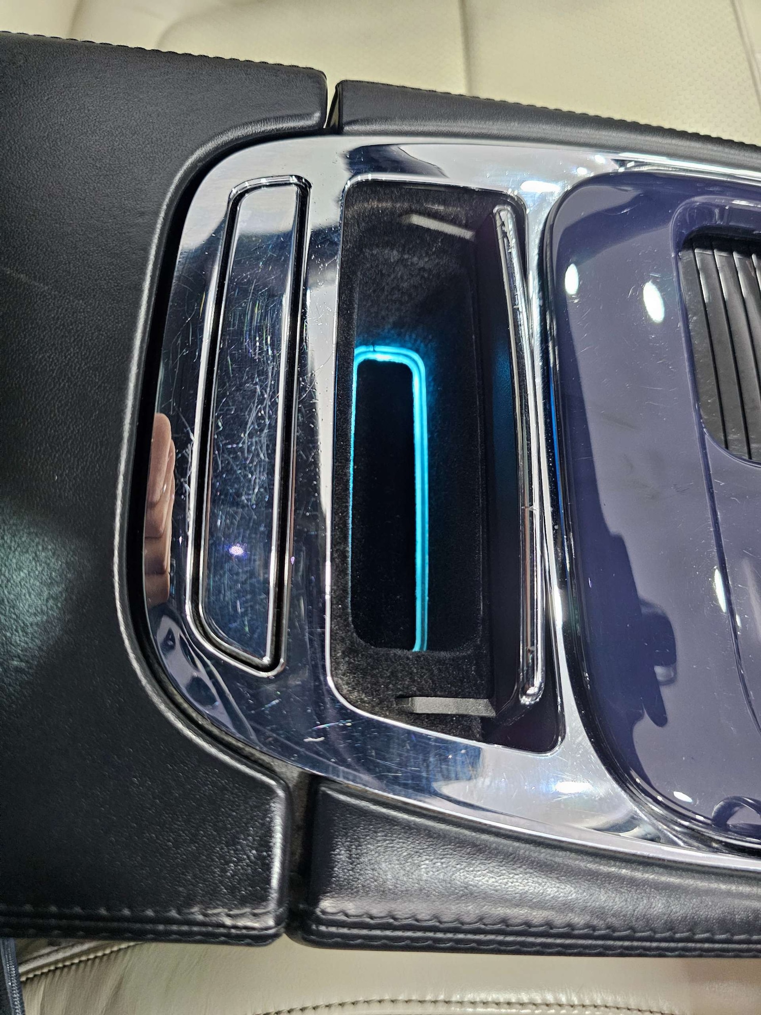 Used Jaguar XJ 2013 for sale - 76972354: Photo 90