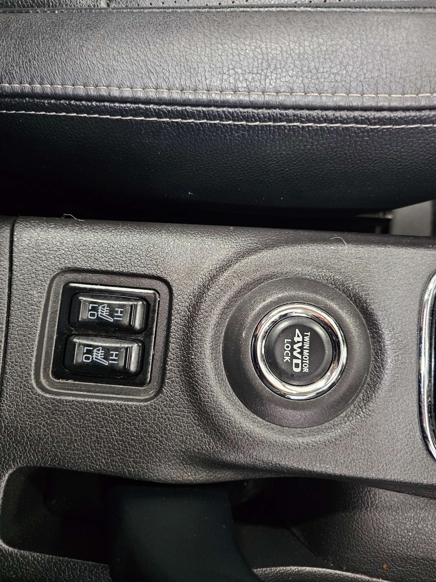 Used Mitsubishi Outlander 2015 for sale - 78218985: Photo 10