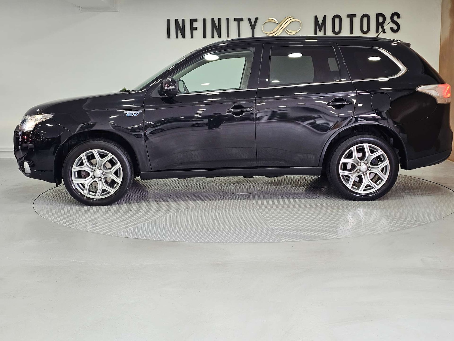 Used Mitsubishi Outlander 2015 for sale - 78218985: Photo 18