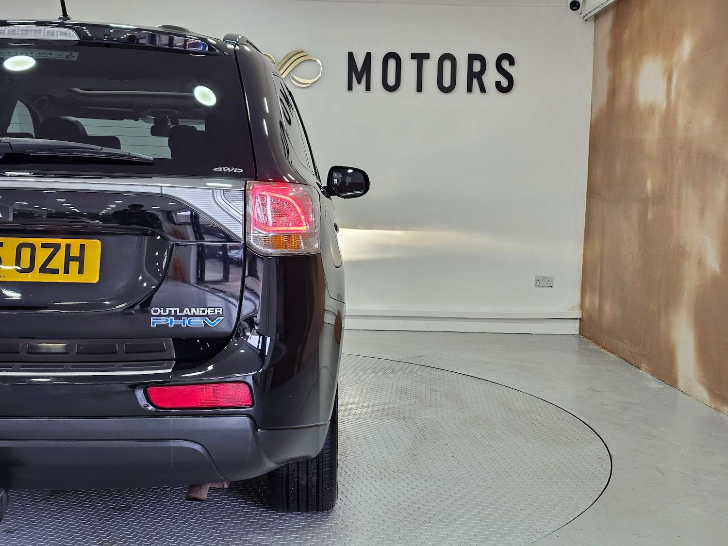 Used Mitsubishi Outlander 2015 for sale - 78218985: Photo 28