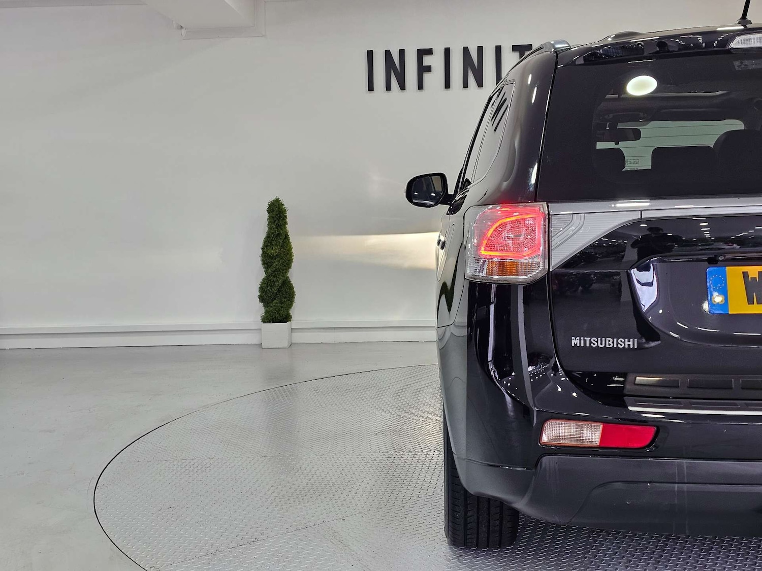 Used Mitsubishi Outlander 2015 for sale - 78218985: Photo 29