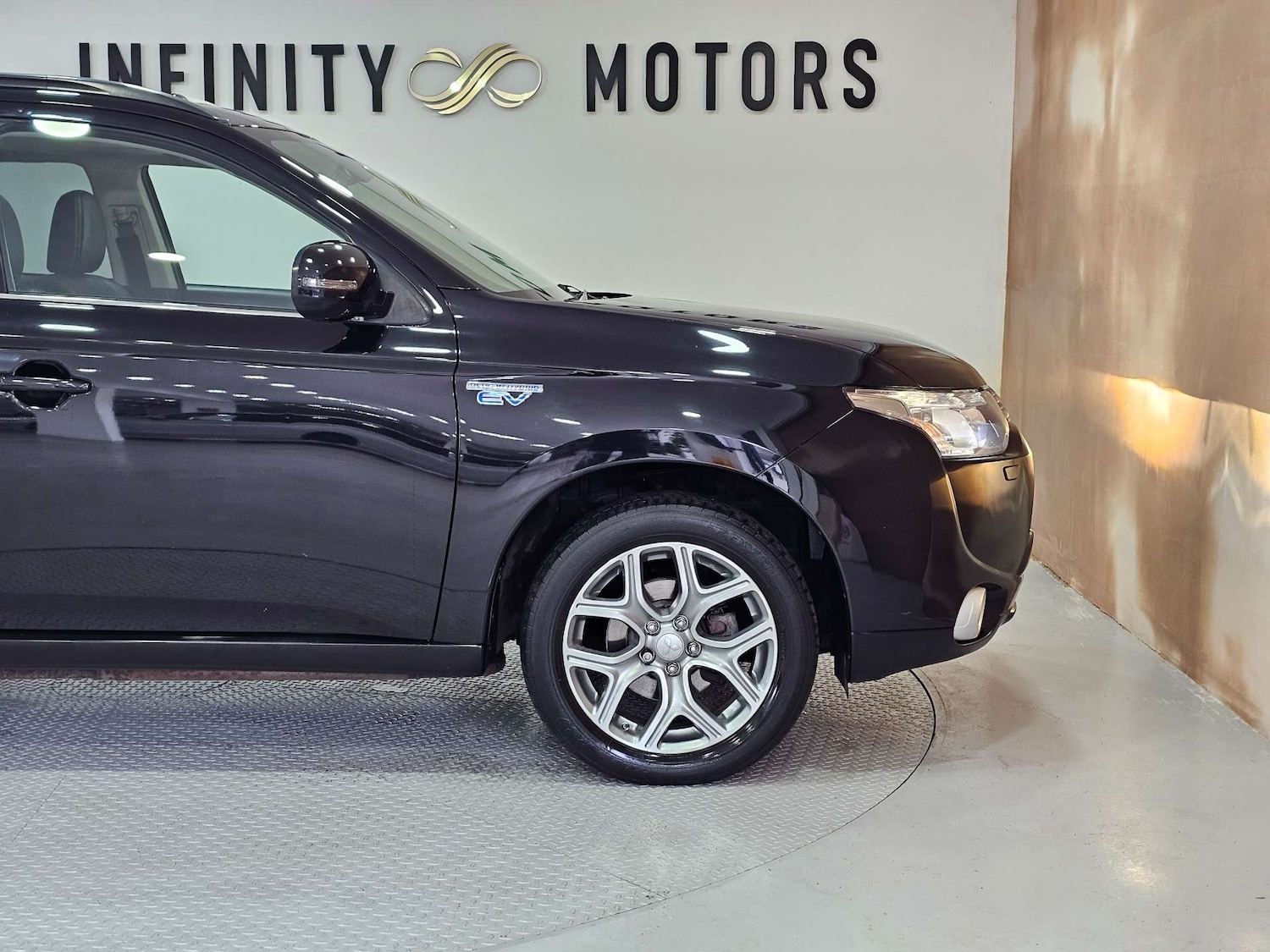 Used Mitsubishi Outlander 2015 for sale - 78218985: Photo 32