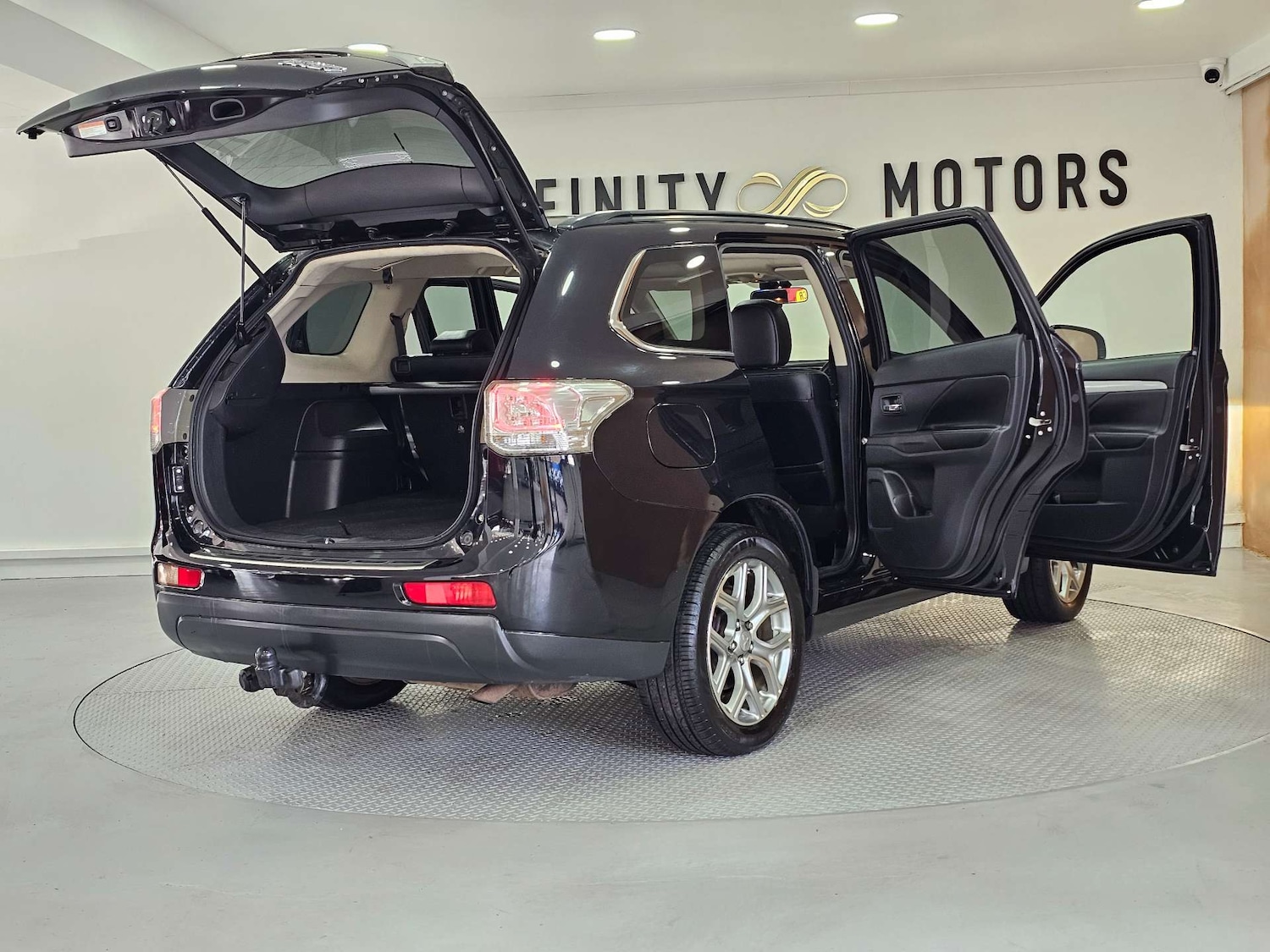 Used Mitsubishi Outlander 2015 for sale - 78218985: Photo 44