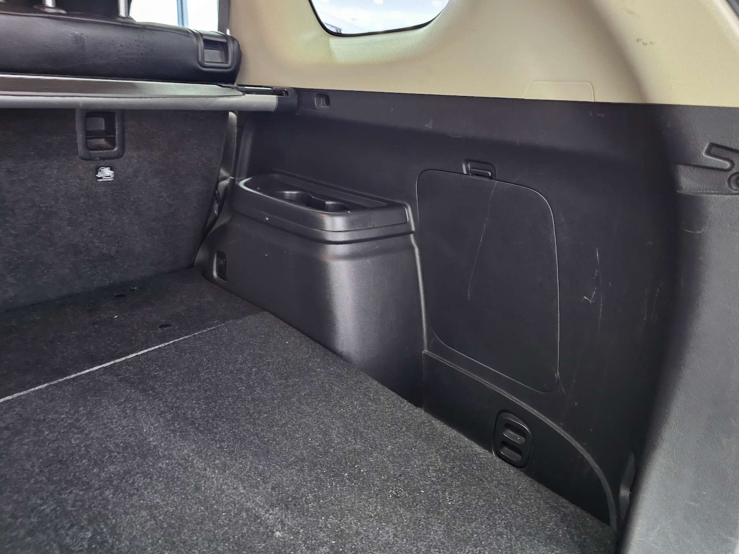 Used Mitsubishi Outlander 2015 for sale - 78218985: Photo 47