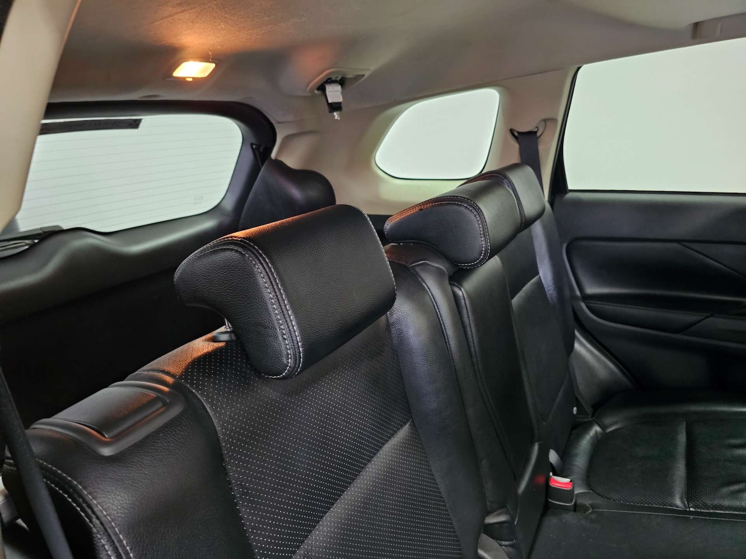 Used Mitsubishi Outlander 2015 for sale - 78218985: Photo 66