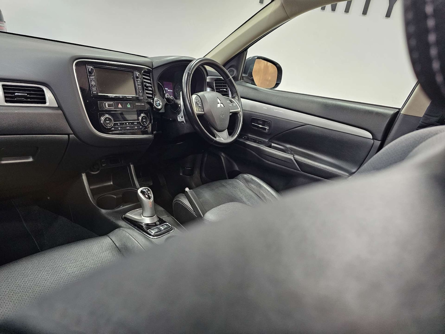 Used Mitsubishi Outlander 2015 for sale - 78218985: Photo 71