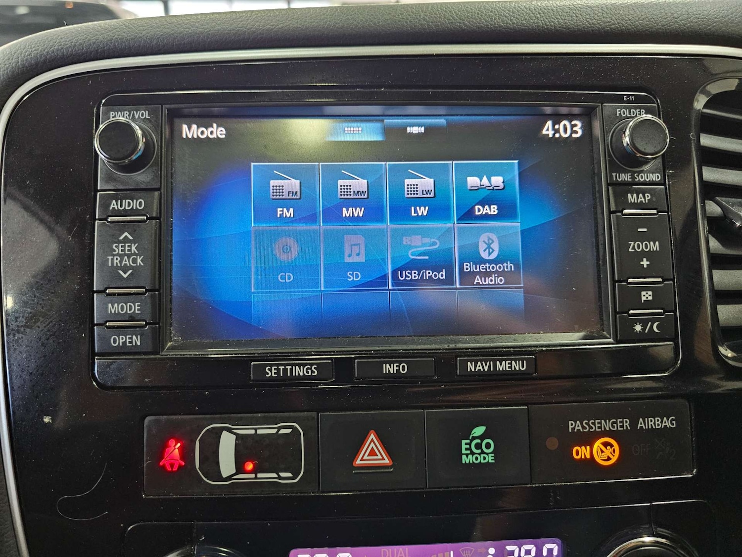 Used Mitsubishi Outlander 2015 for sale - 78218985: Photo 77