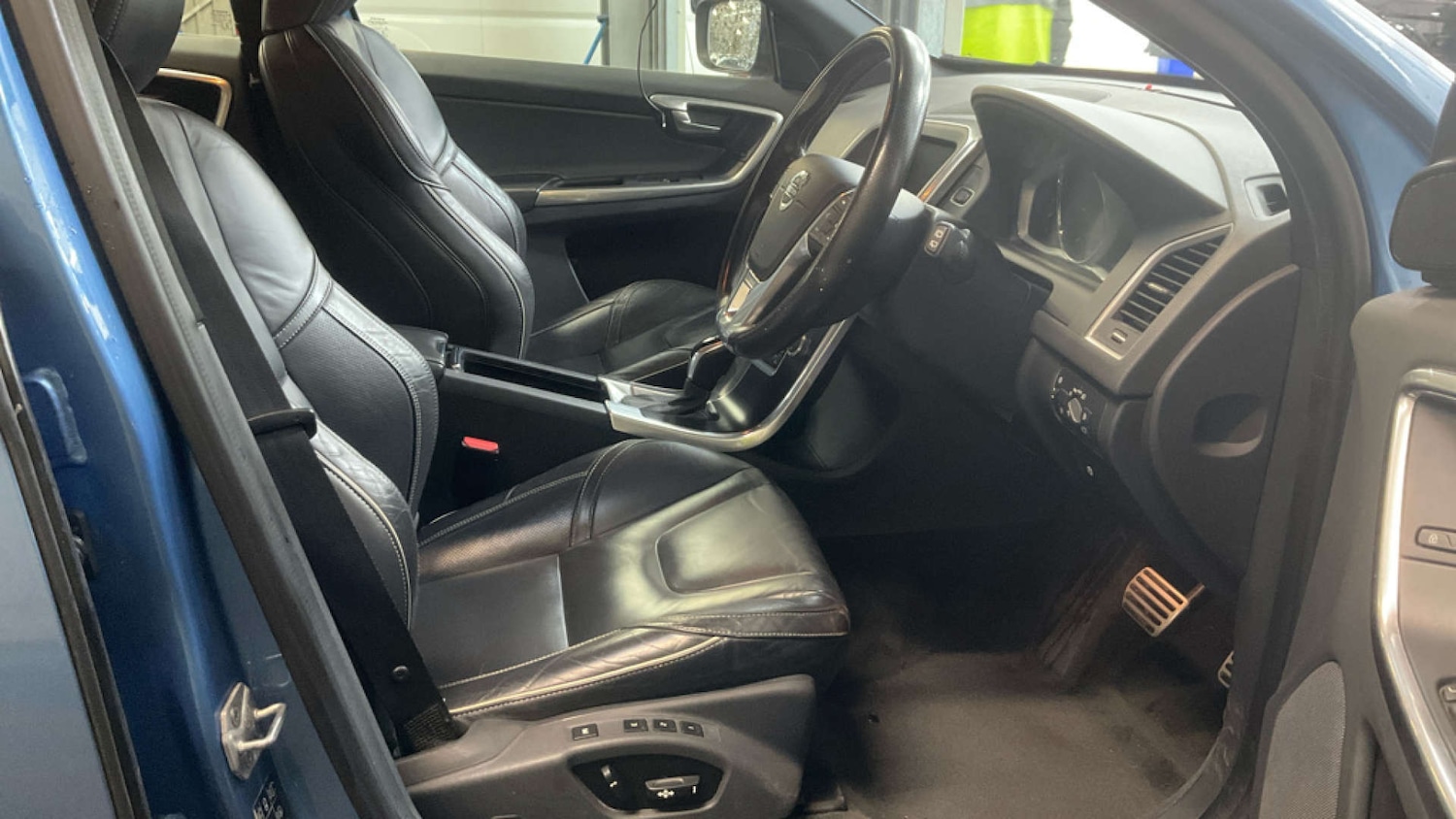 Used Volvo XC60 2017 for sale - 77398505: Photo 11