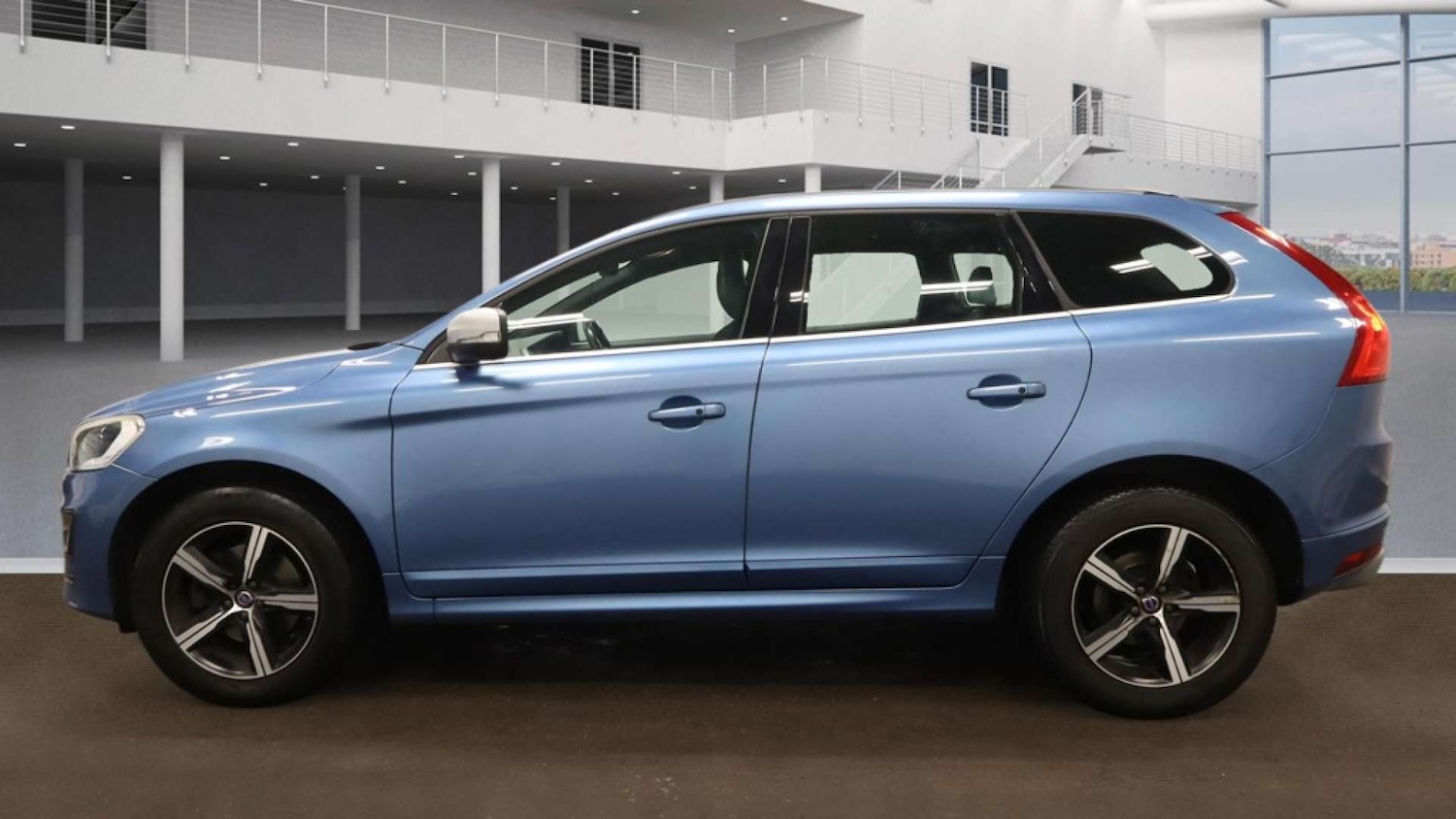 Used Volvo XC60 2017 for sale - 77398505: Photo 7