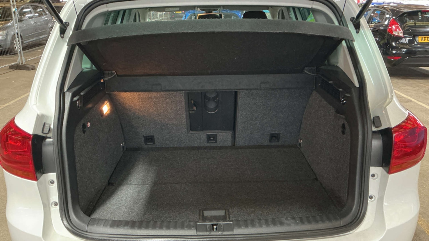 Used Volkswagen Tiguan 2014 for sale - 77805498: Photo 9