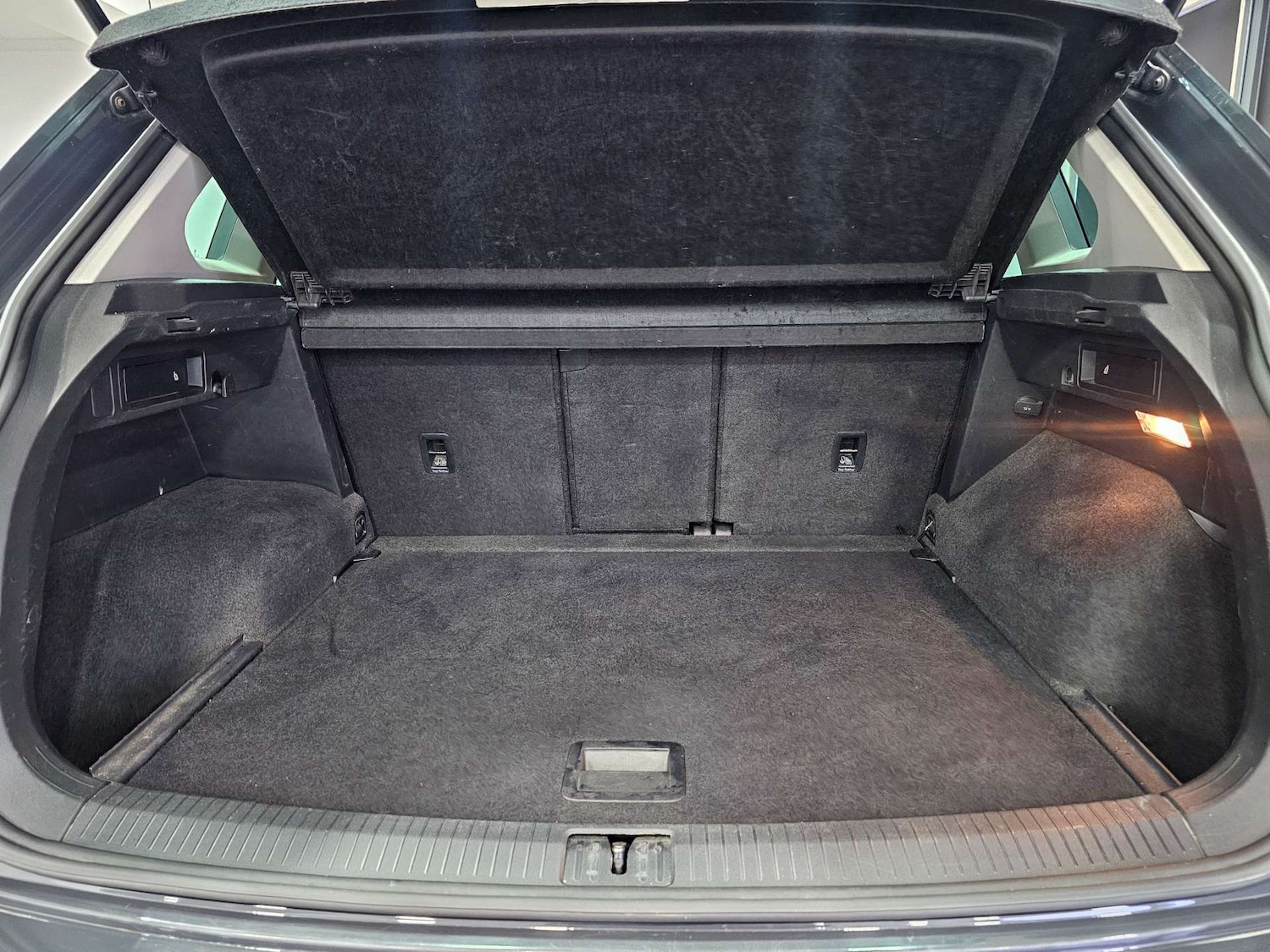 Used Volkswagen Tiguan 2017 for sale - 77139222: Photo 50