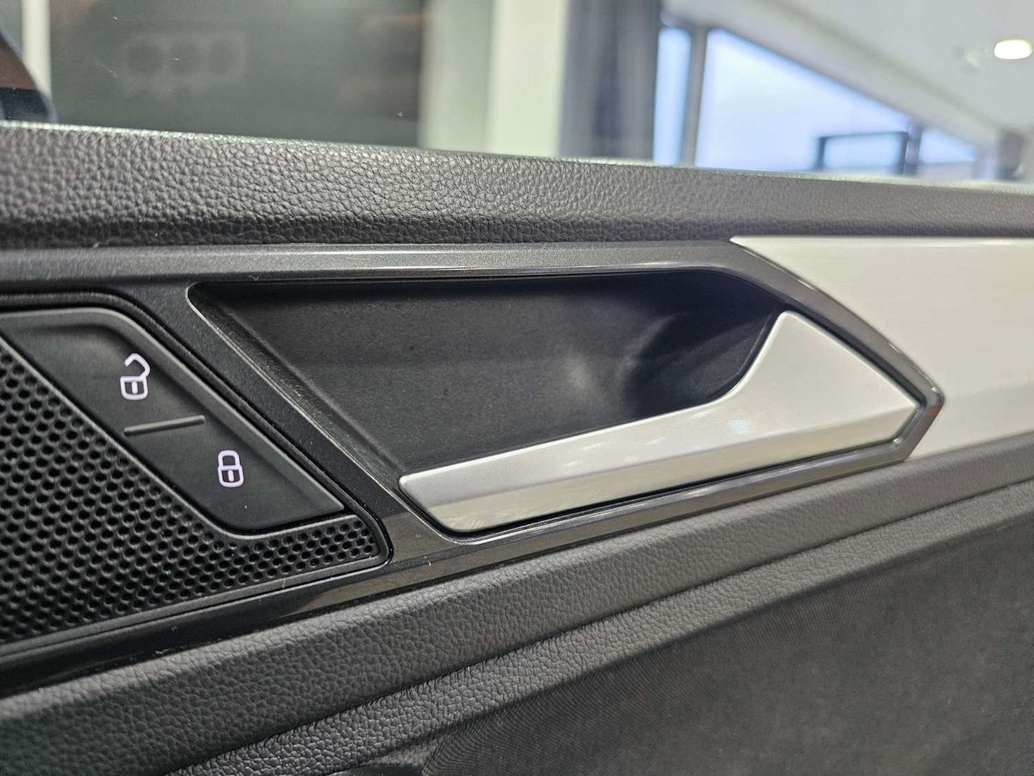 Used Volkswagen Tiguan 2017 for sale - 77139222: Photo 55