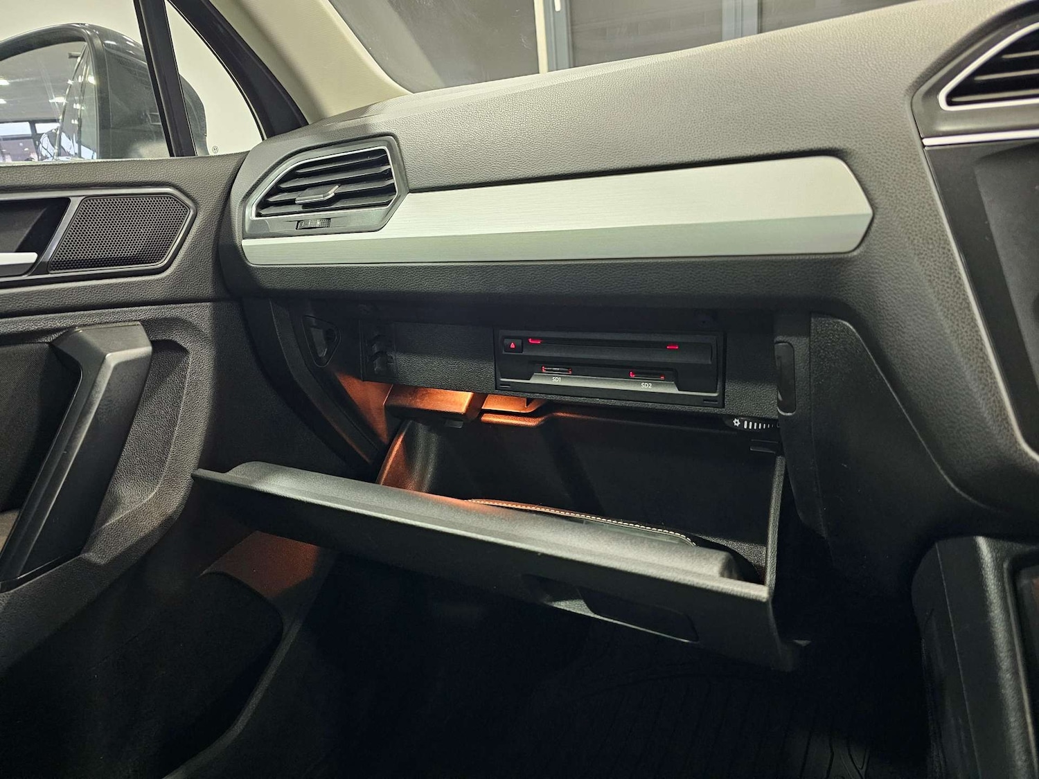 Used Volkswagen Tiguan 2017 for sale - 77139222: Photo 76