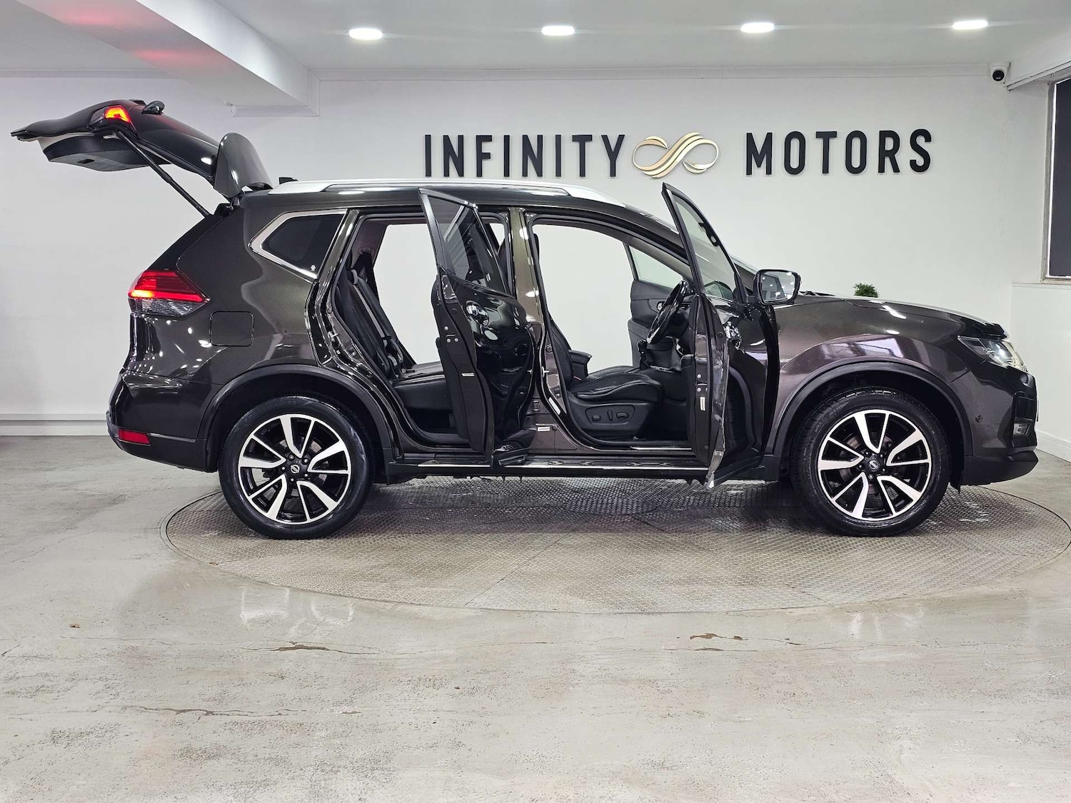 Used Nissan X-Trail 2017 for sale - 77523116: Photo 42