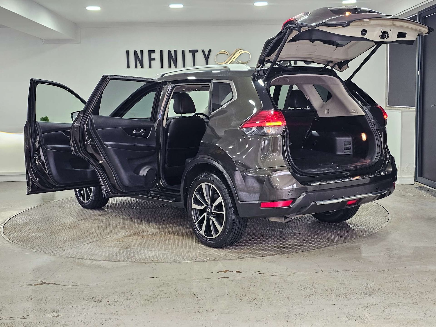 Used Nissan X-Trail 2017 for sale - 77523116: Photo 47