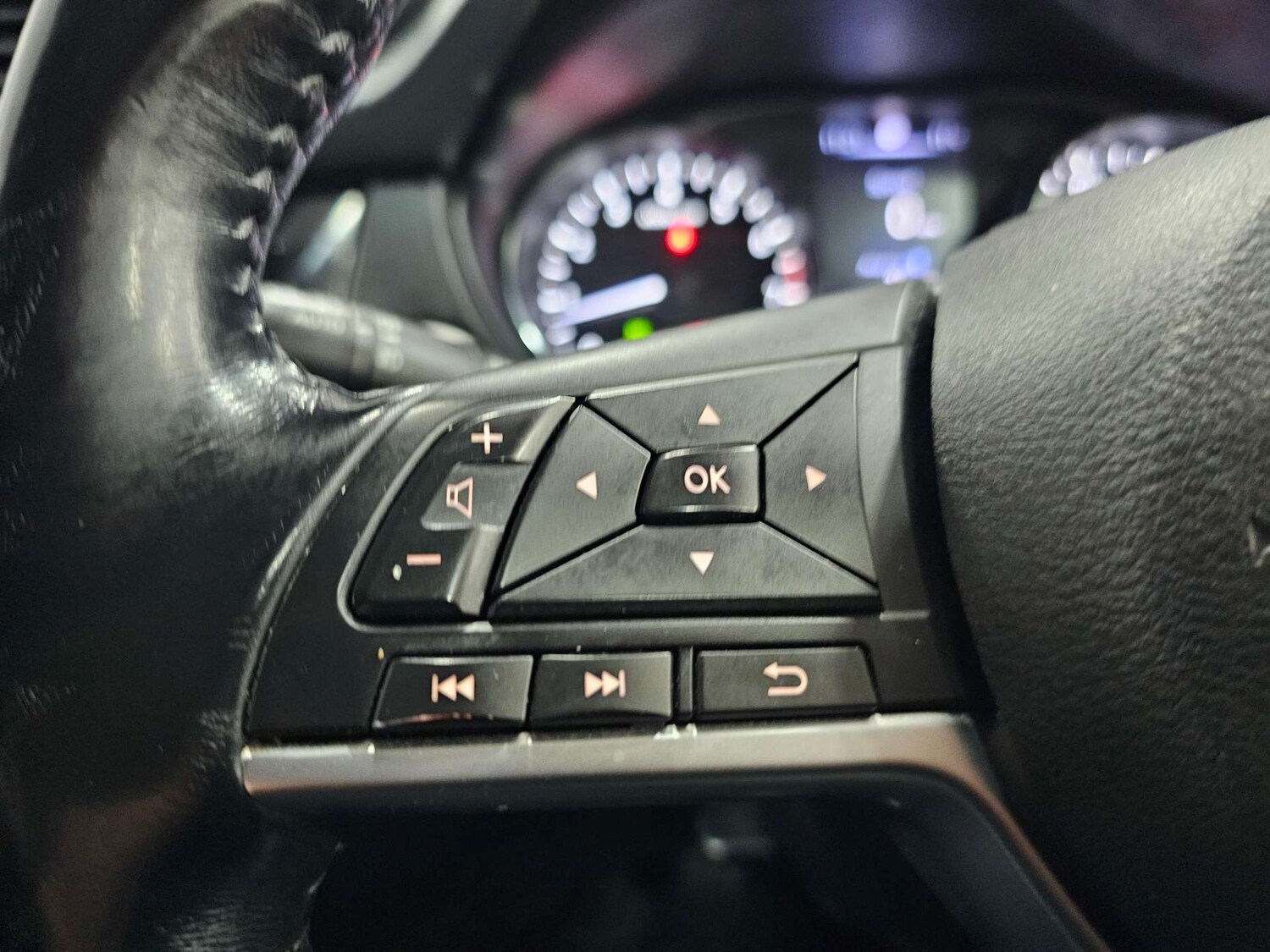 Used Nissan X-Trail 2017 for sale - 77523116: Photo 64